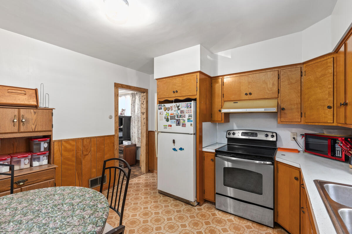 1119 Columbus Avenue Grand Haven MI 49417