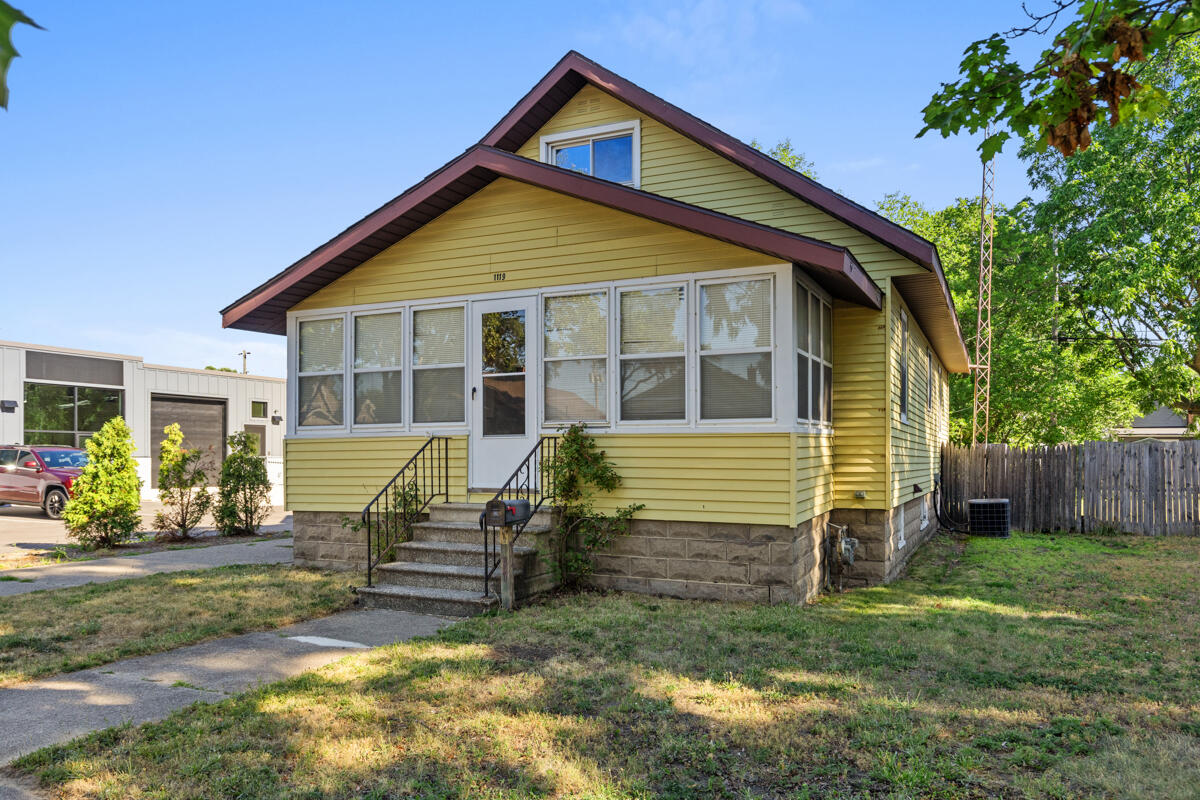 1119 Columbus Avenue Grand Haven MI 49417