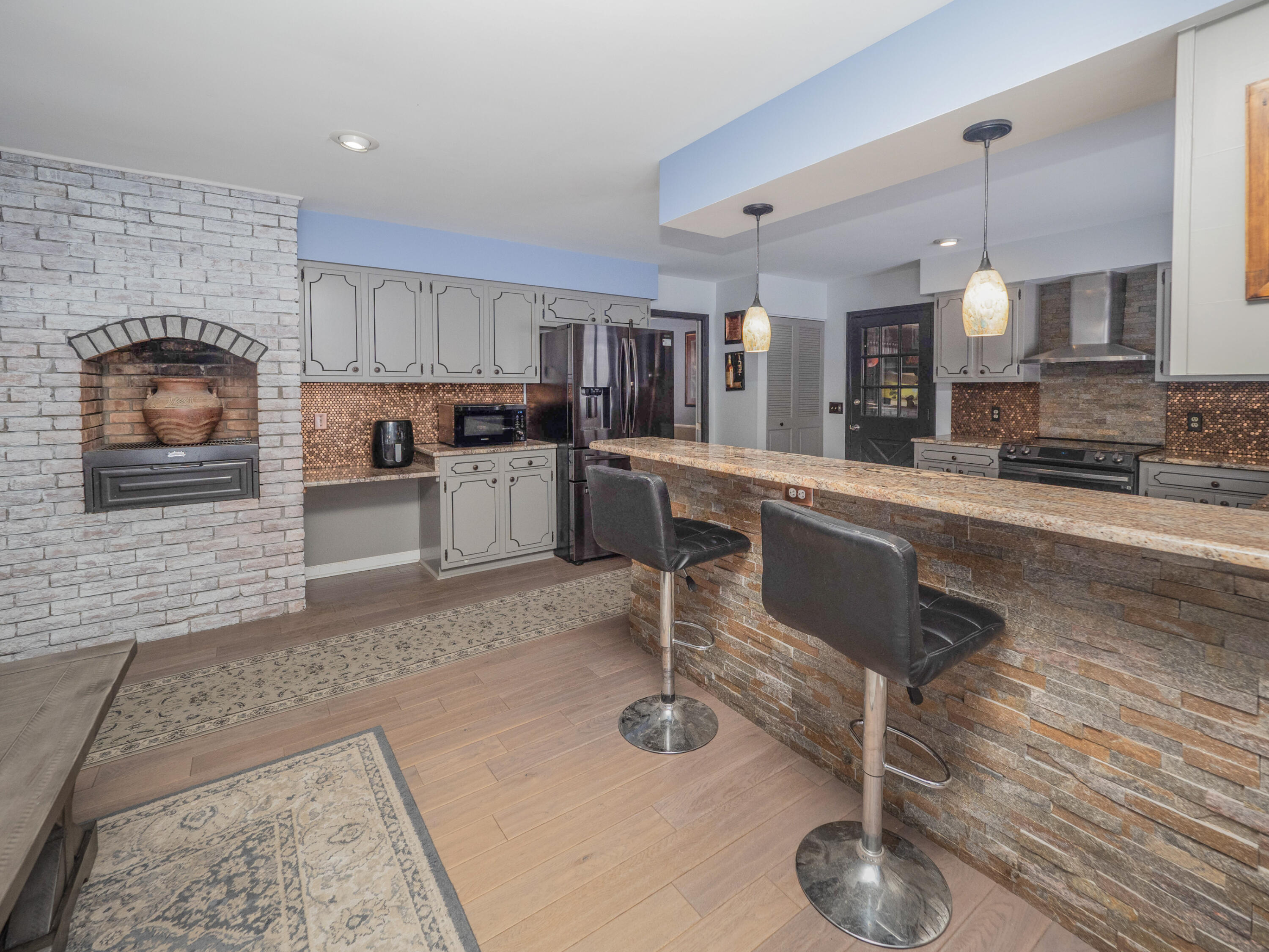 2134 Sycamore Lane Kalamazoo MI 49008