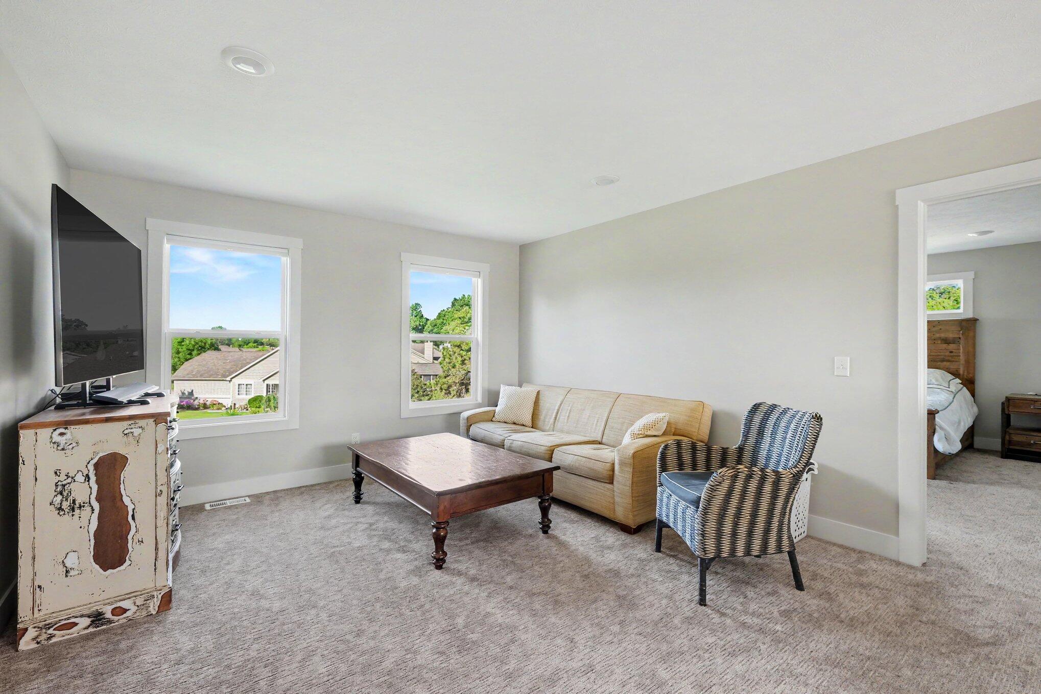 7816 Woodhurst Drive NE Rockford MI 49341