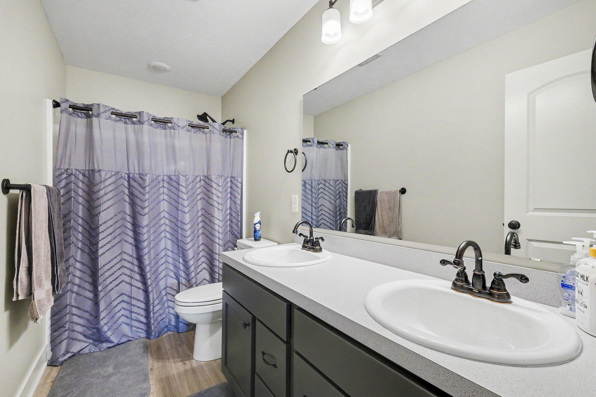 7816 Woodhurst Drive NE Rockford MI 49341