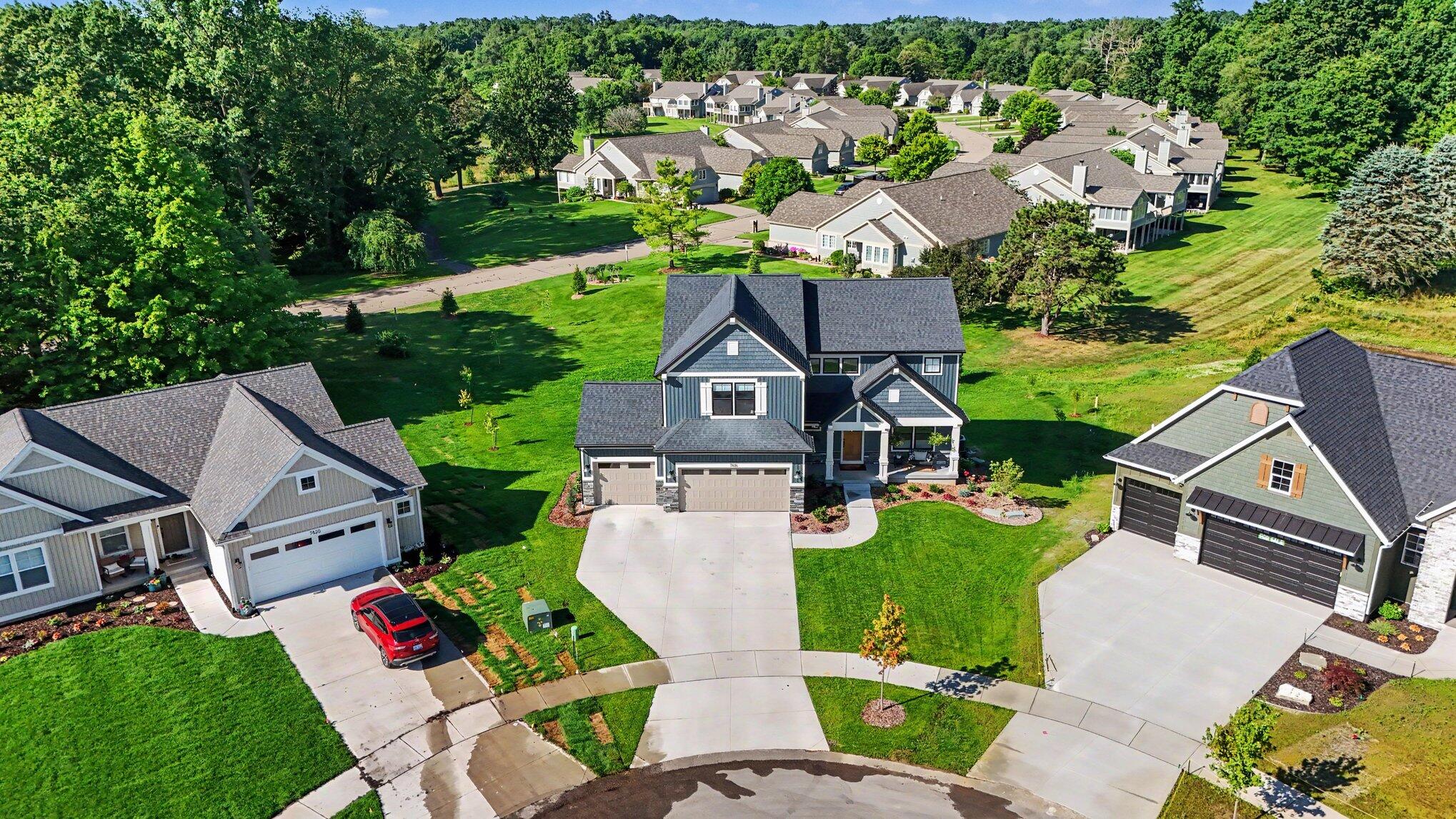 7816 Woodhurst Drive NE Rockford MI 49341