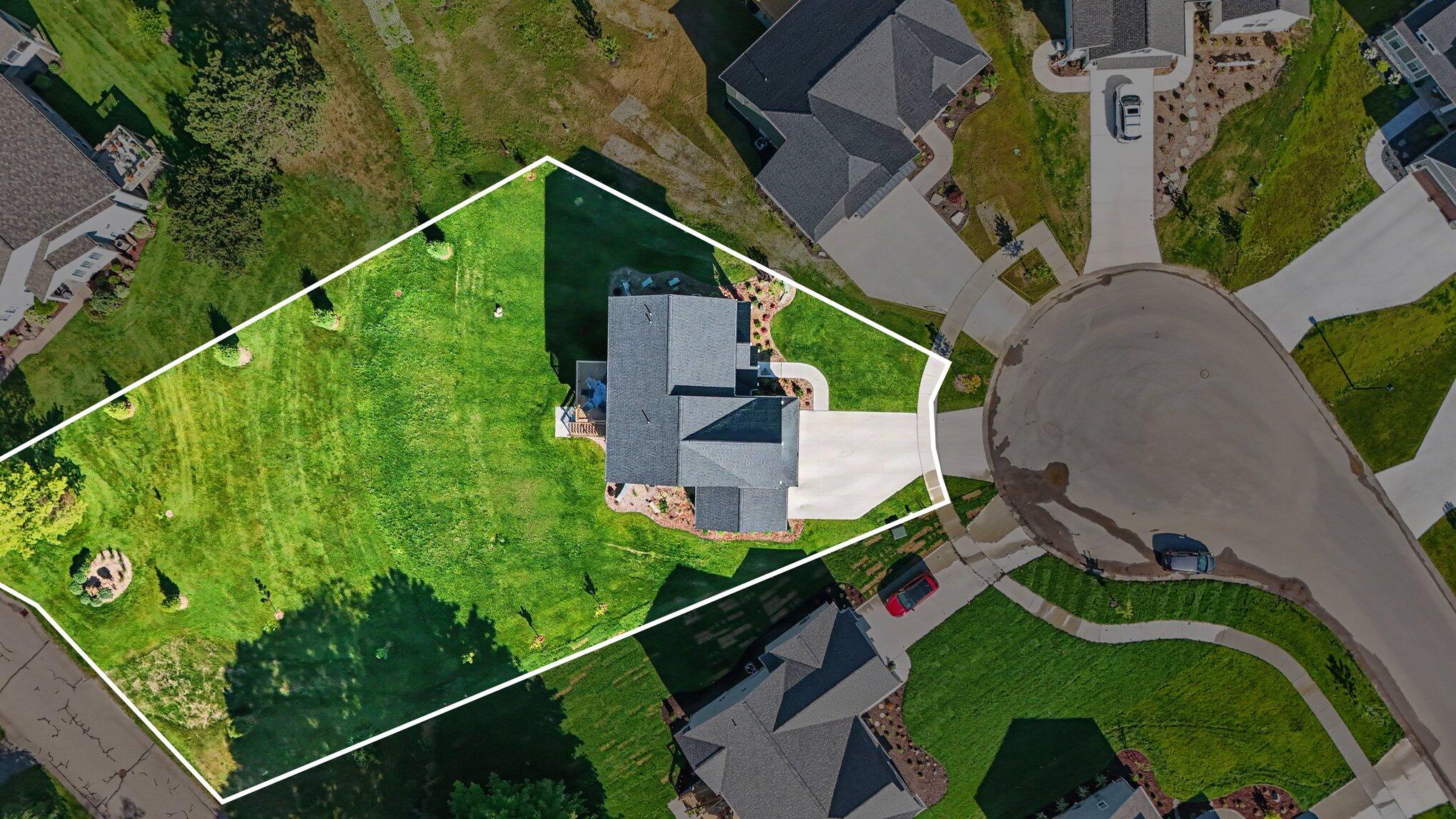 7816 Woodhurst Drive NE Rockford MI 49341