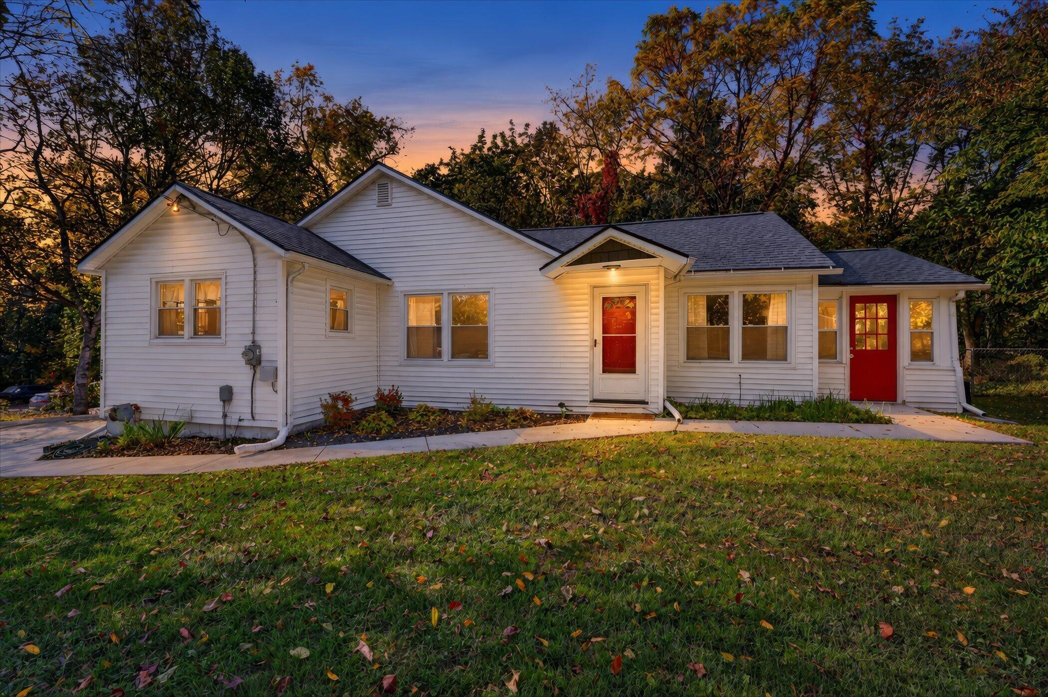 325 N Kendall Avenue Kalamazoo MI 49006