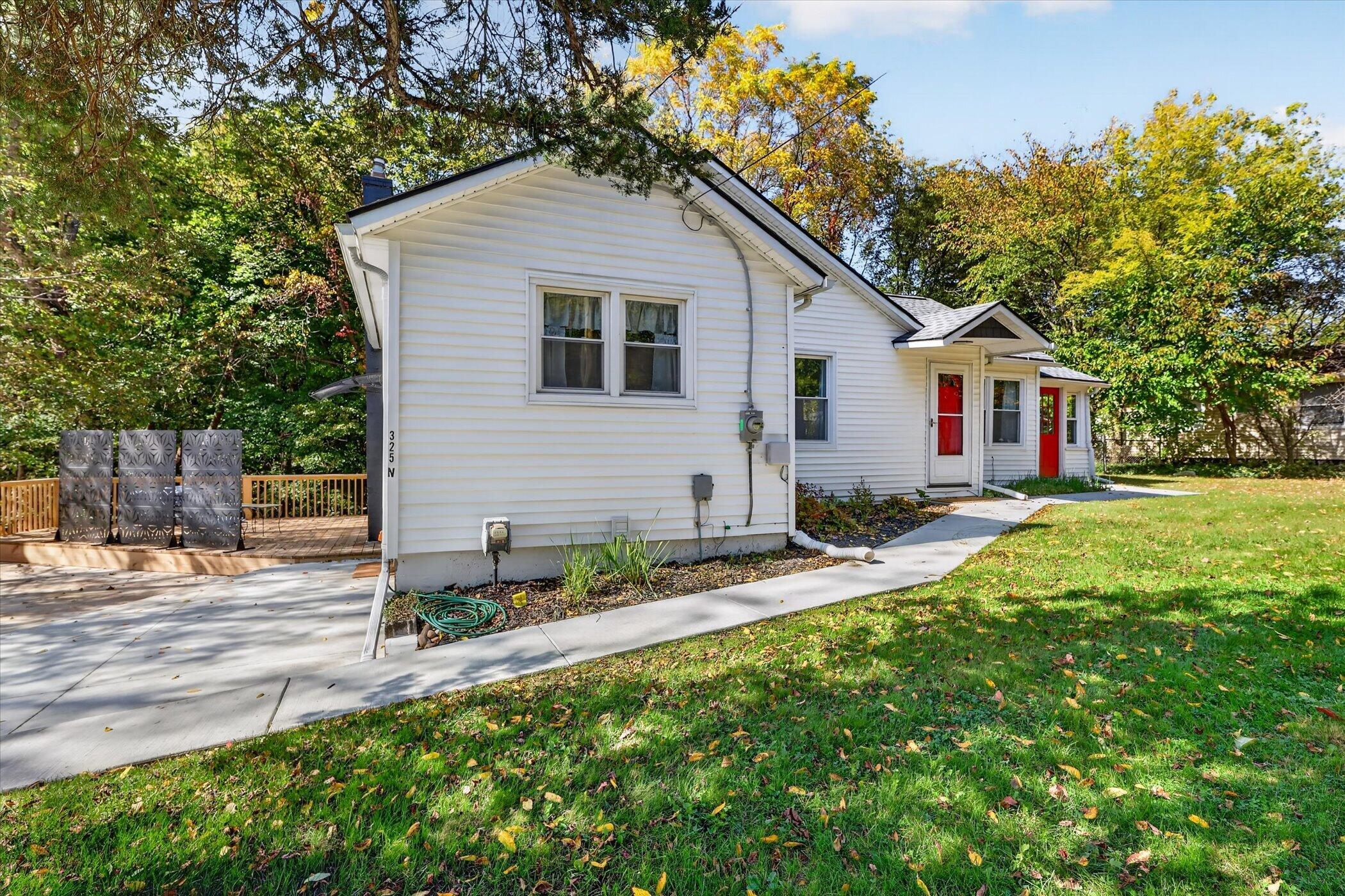 325 N Kendall Avenue Kalamazoo MI 49006