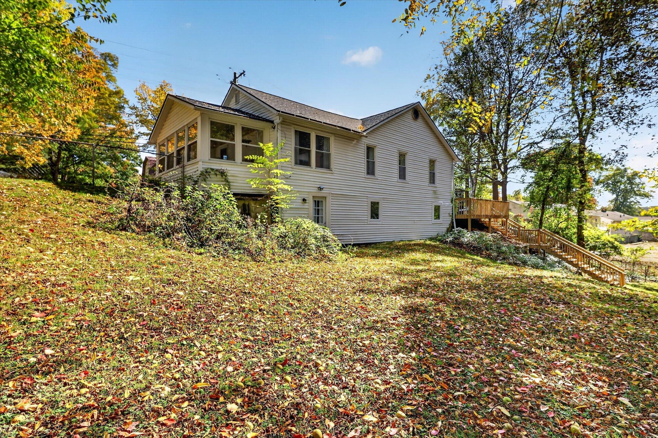325 N Kendall Avenue Kalamazoo MI 49006