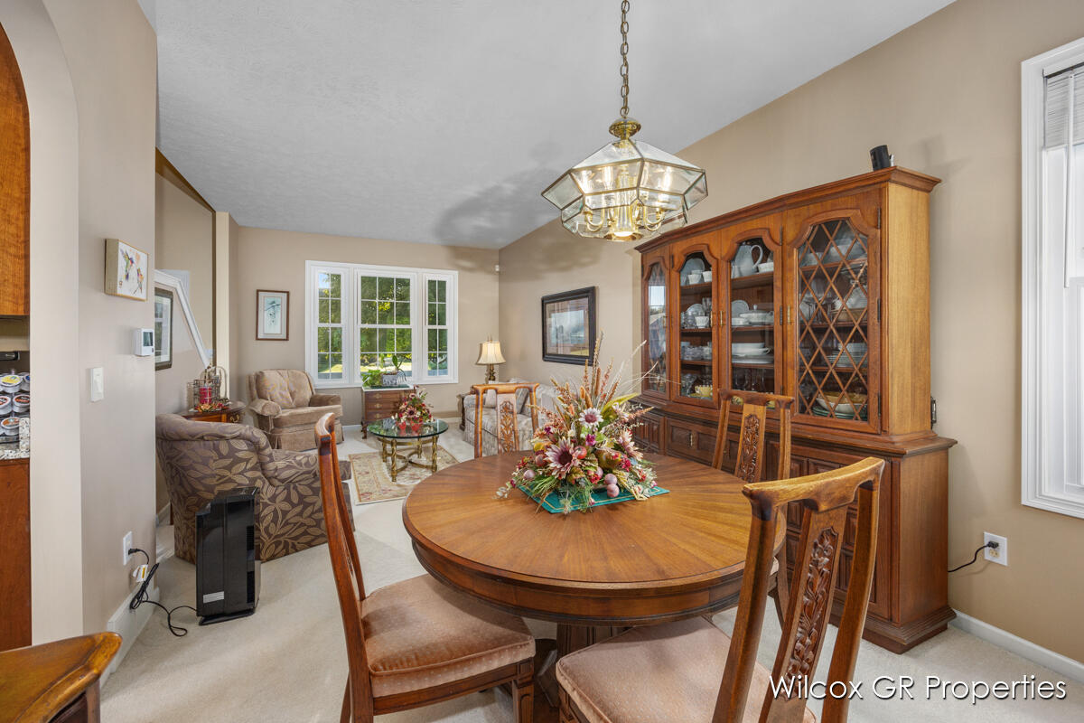 1041 Dogwood Meadows Drive SE Ada MI 49301