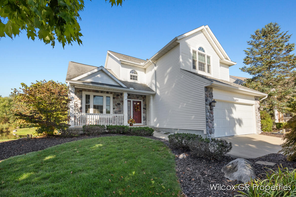 1041 Dogwood Meadows Drive SE Ada MI 49301