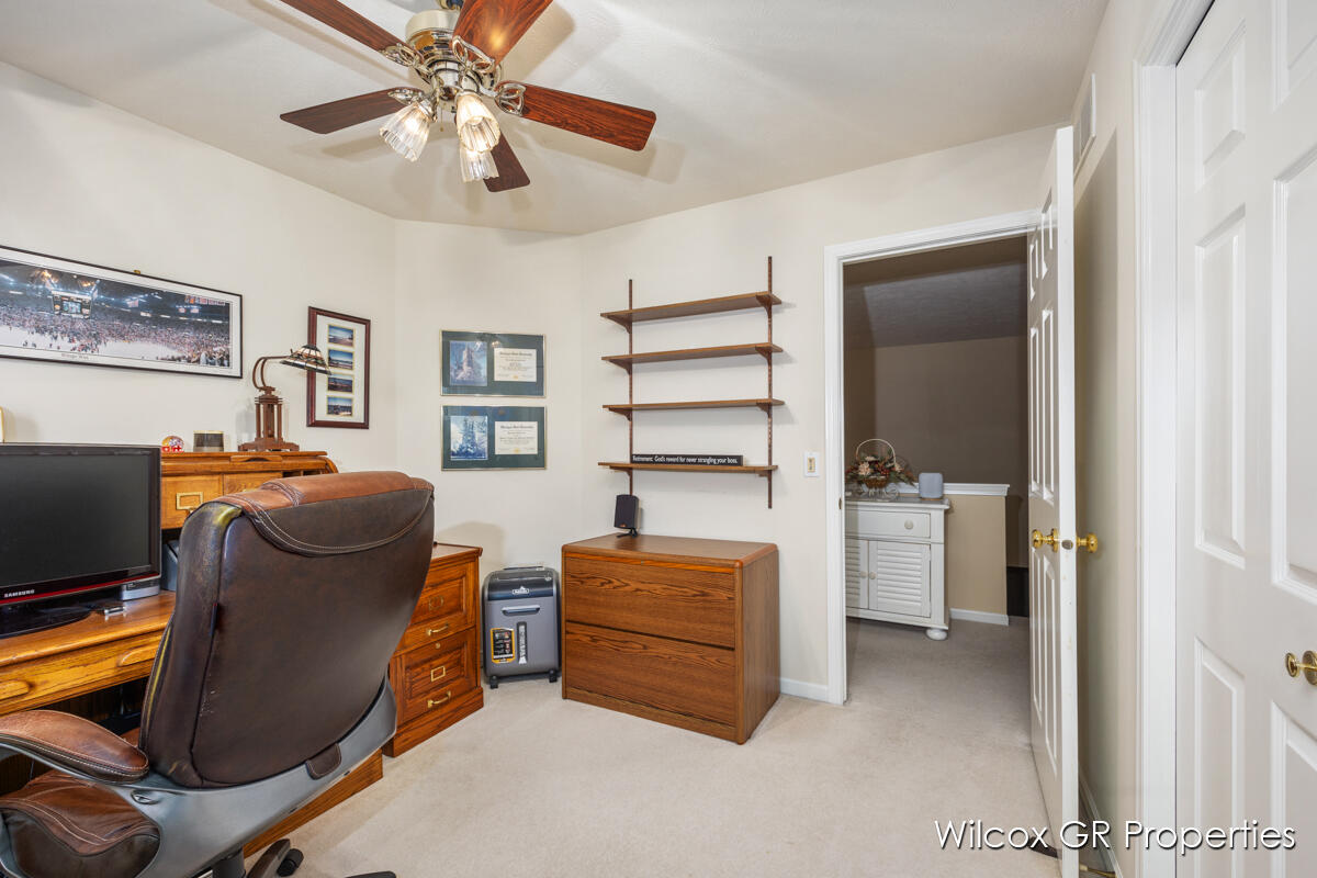 1041 Dogwood Meadows Drive SE Ada MI 49301