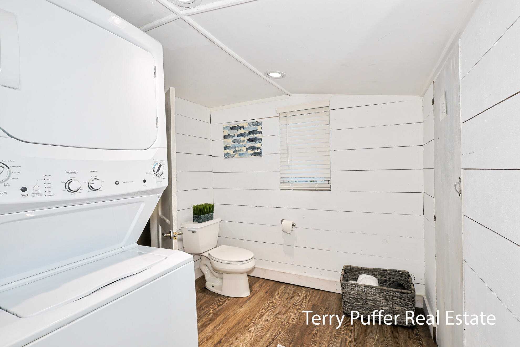 305 N Robert Street Ludington MI 49431