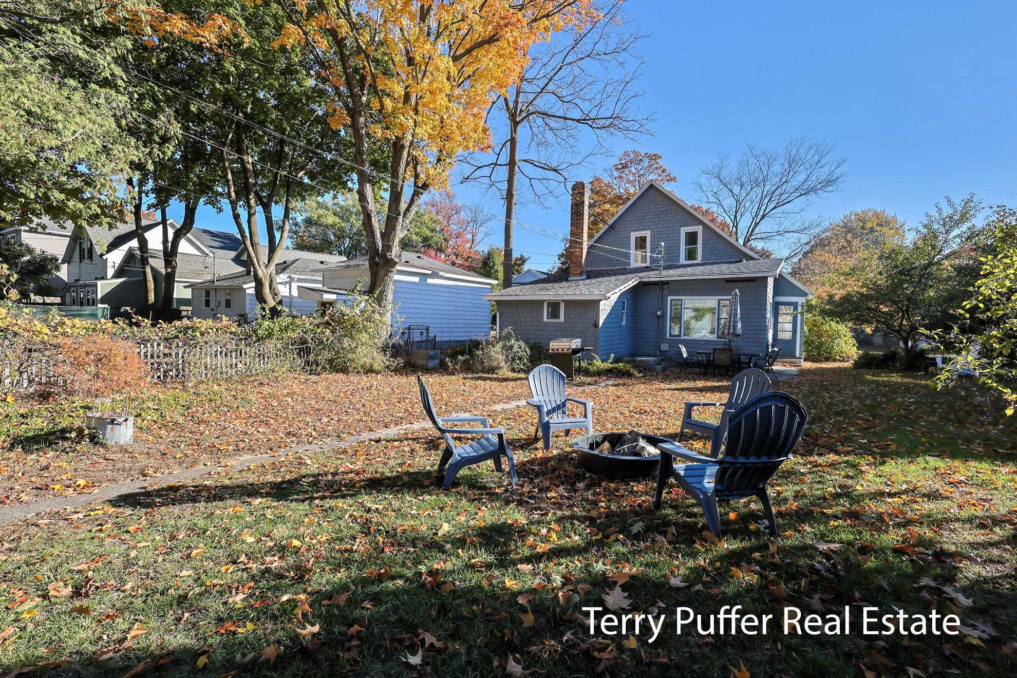 305 N Robert Street Ludington MI 49431