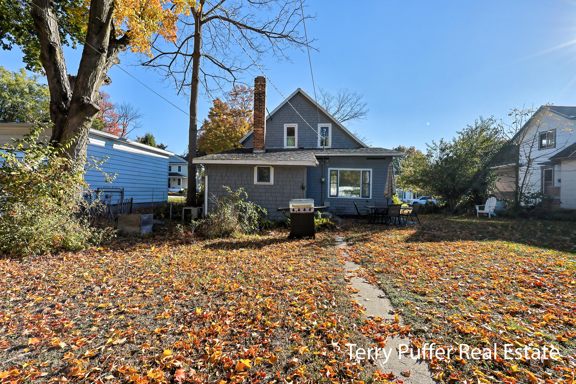 305 N Robert Street Ludington MI 49431