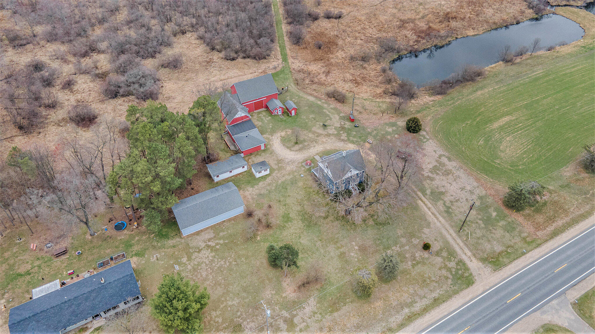 5233 124th Avenue Fennville MI 49408