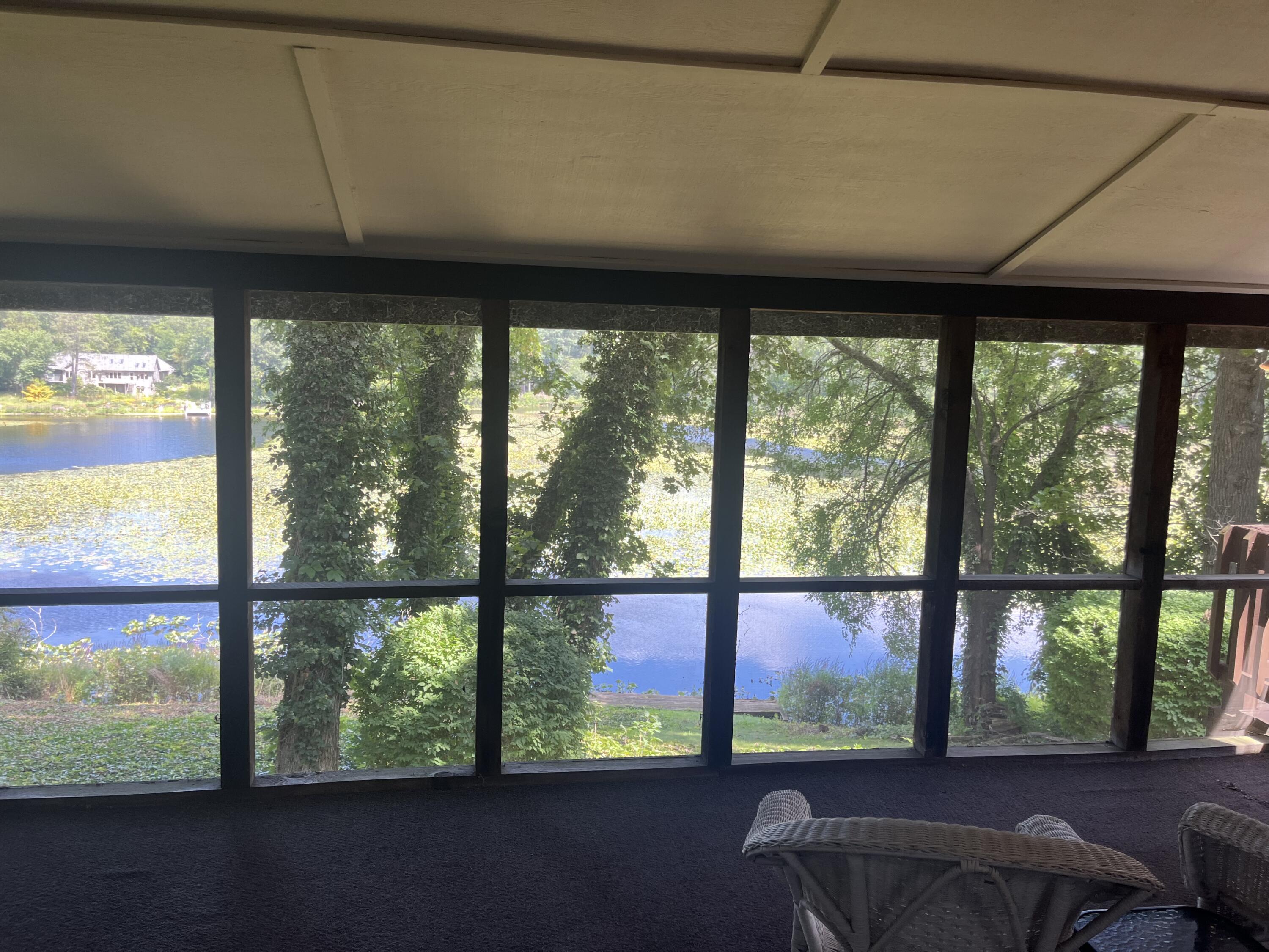 9808 Oak Forest Circle Kalamazoo MI 49009