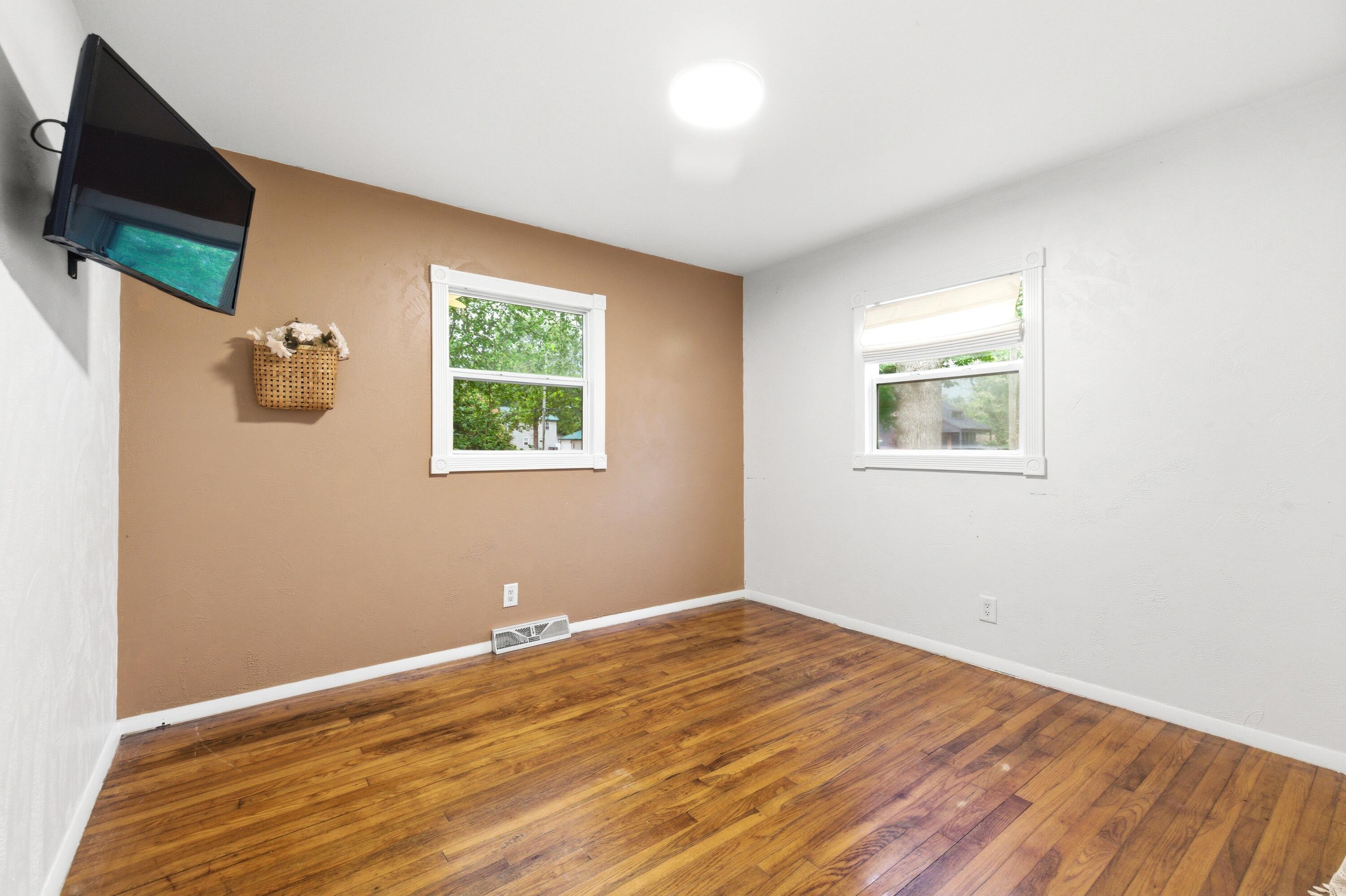 403 S Smith Street New Buffalo MI 49117