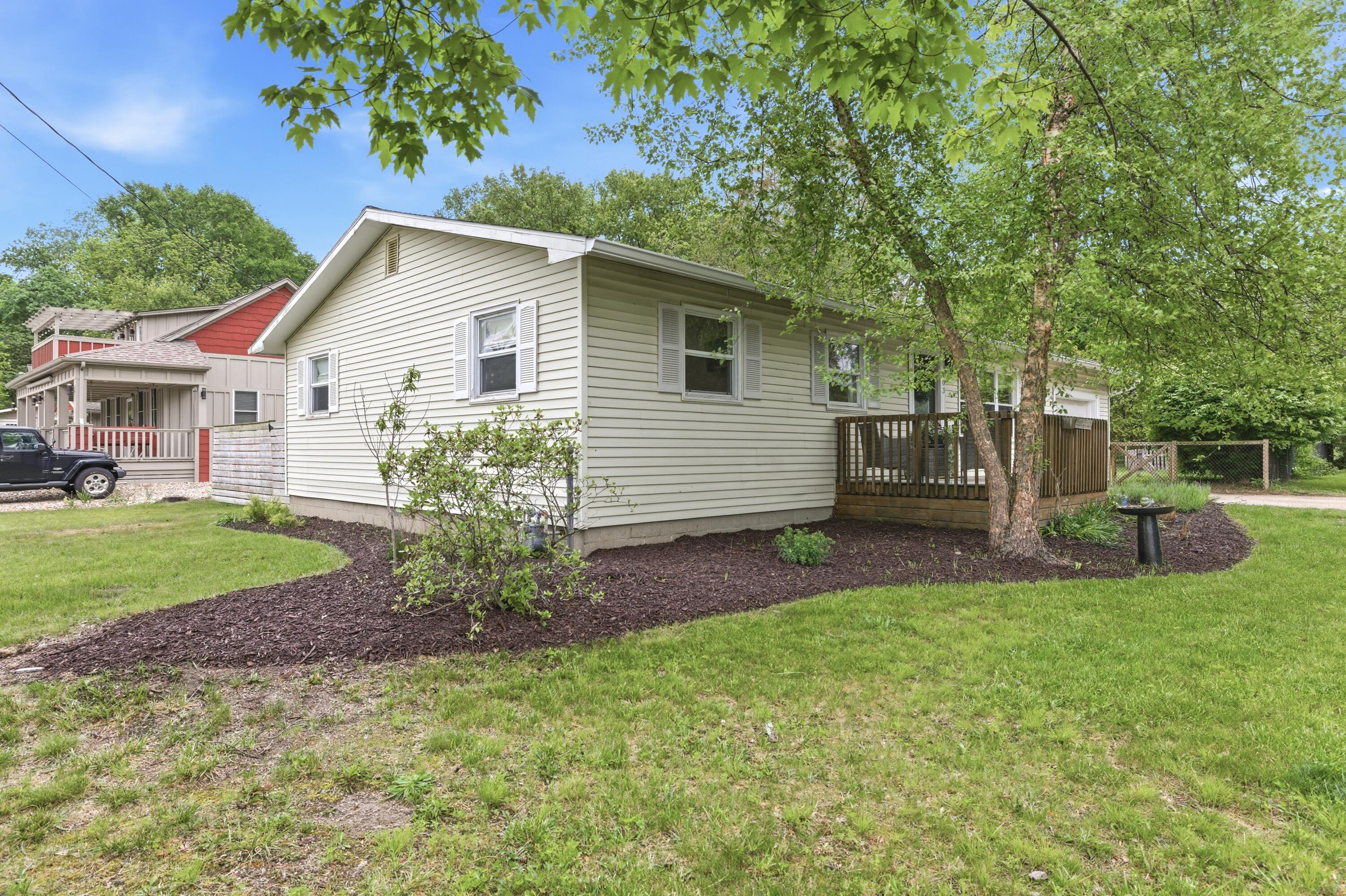 403 S Smith Street New Buffalo MI 49117