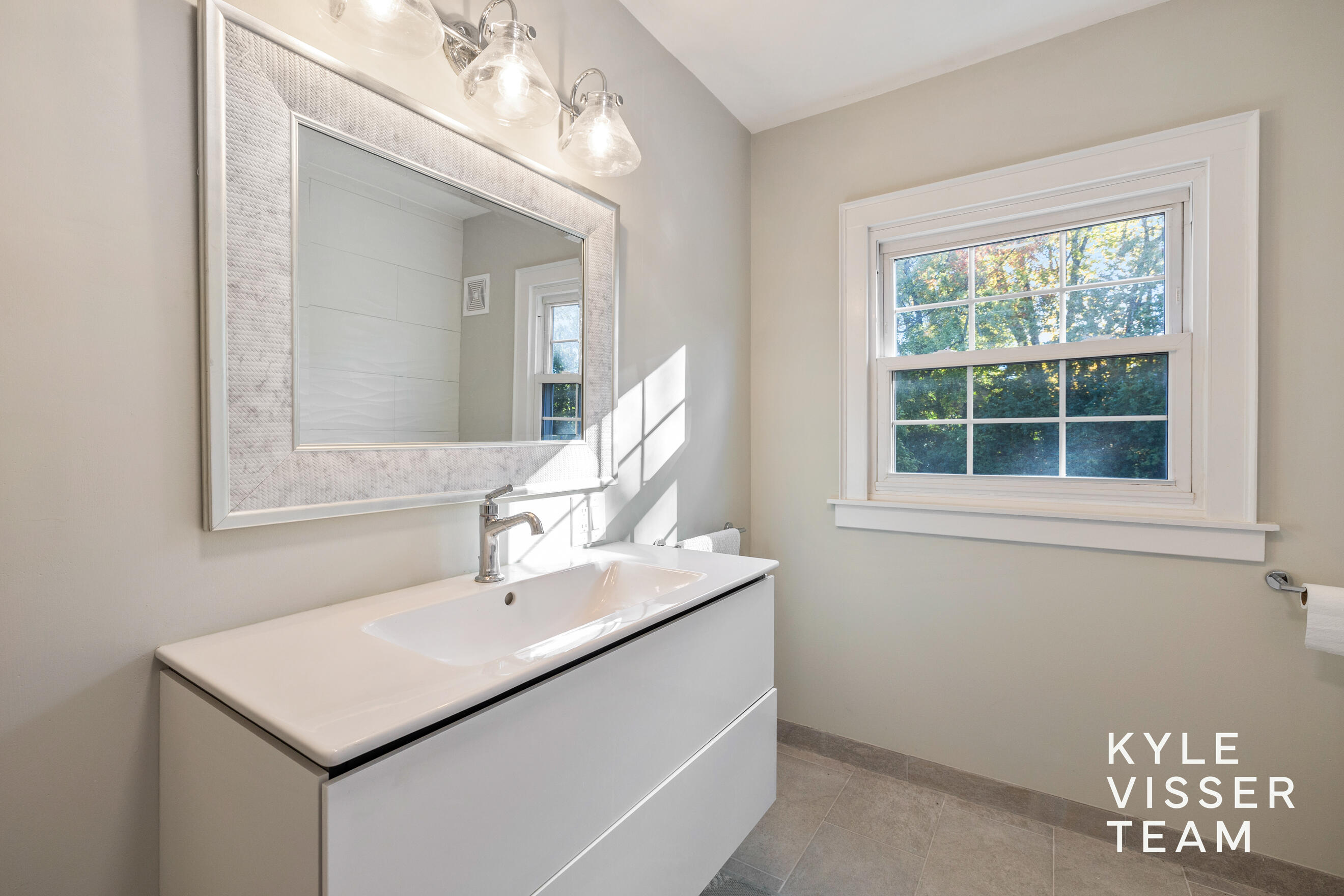 508 Cambridge Boulevard SE East Grand Rapids MI 49506