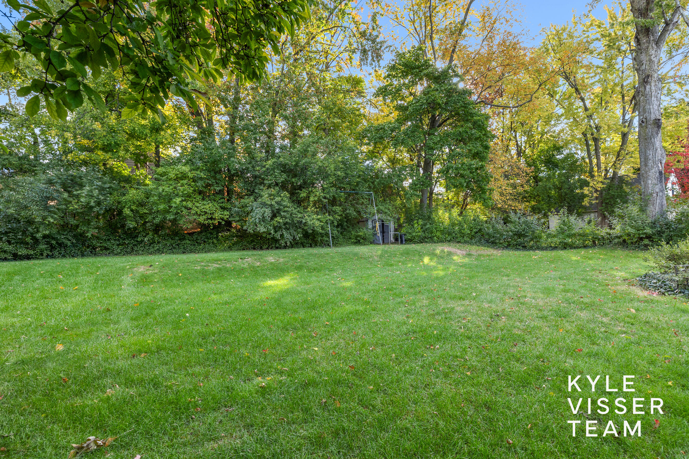 508 Cambridge Boulevard SE East Grand Rapids MI 49506