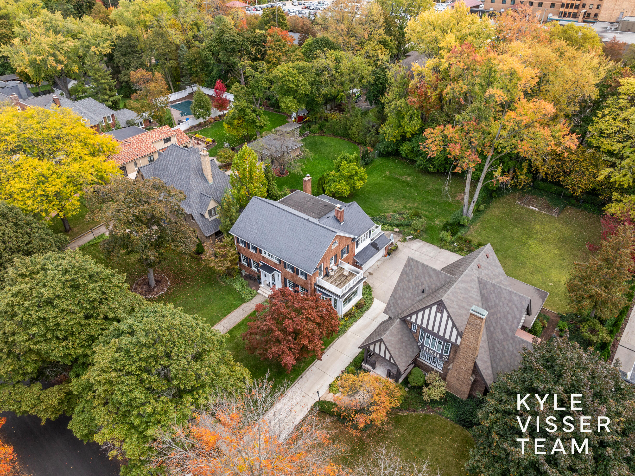 508 Cambridge Boulevard SE East Grand Rapids MI 49506