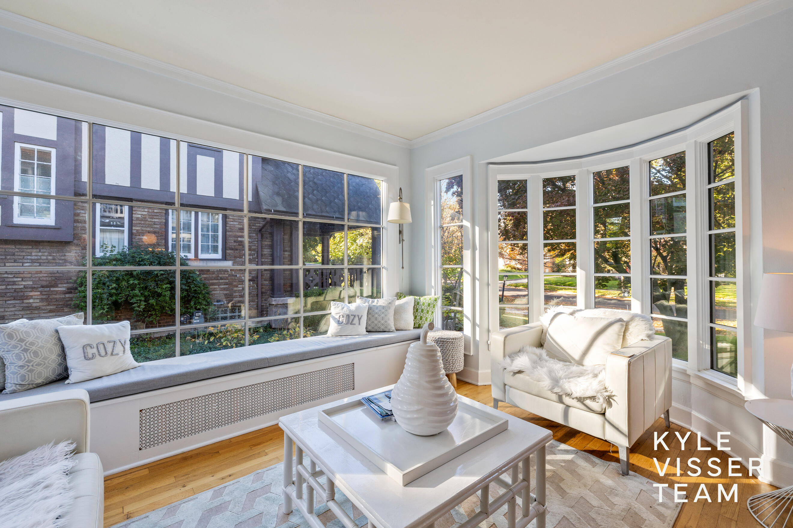 508 Cambridge Boulevard SE East Grand Rapids MI 49506