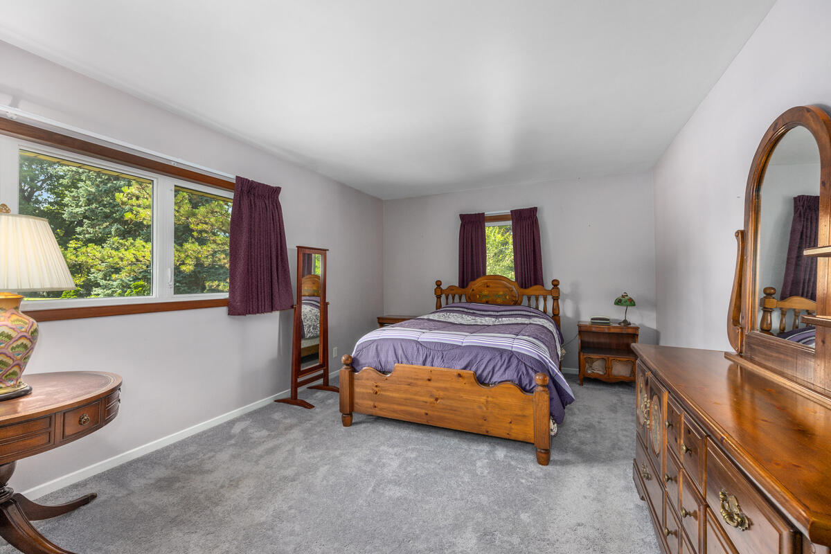 132 Morningside Drive SE Grand Rapids MI 49506