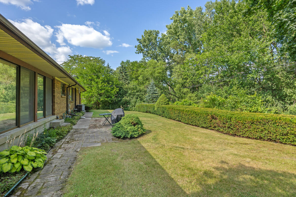132 Morningside Drive SE Grand Rapids MI 49506