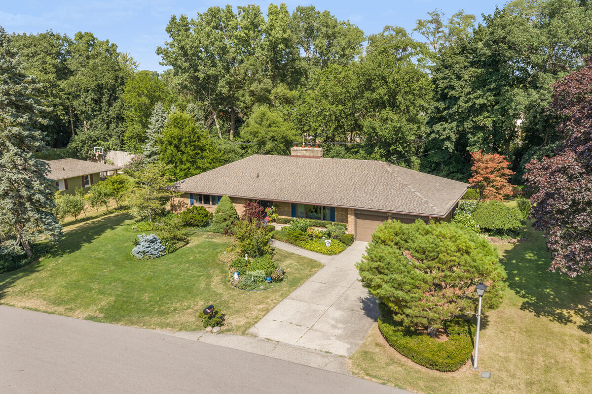 132 Morningside Drive SE Grand Rapids MI 49506