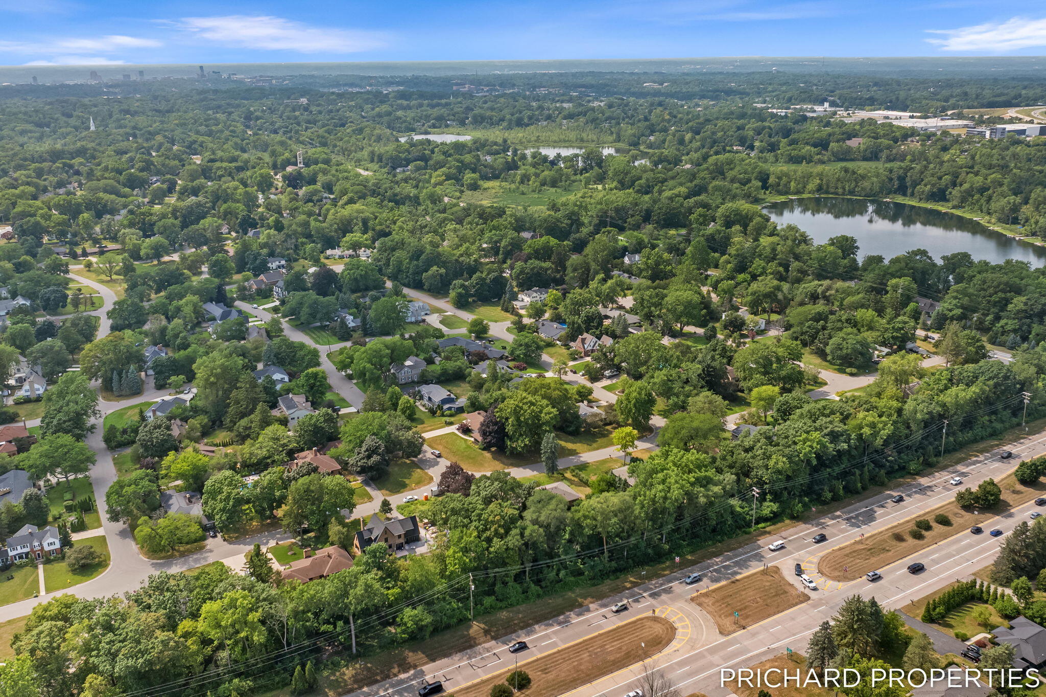 132 Morningside Drive SE Grand Rapids MI 49506