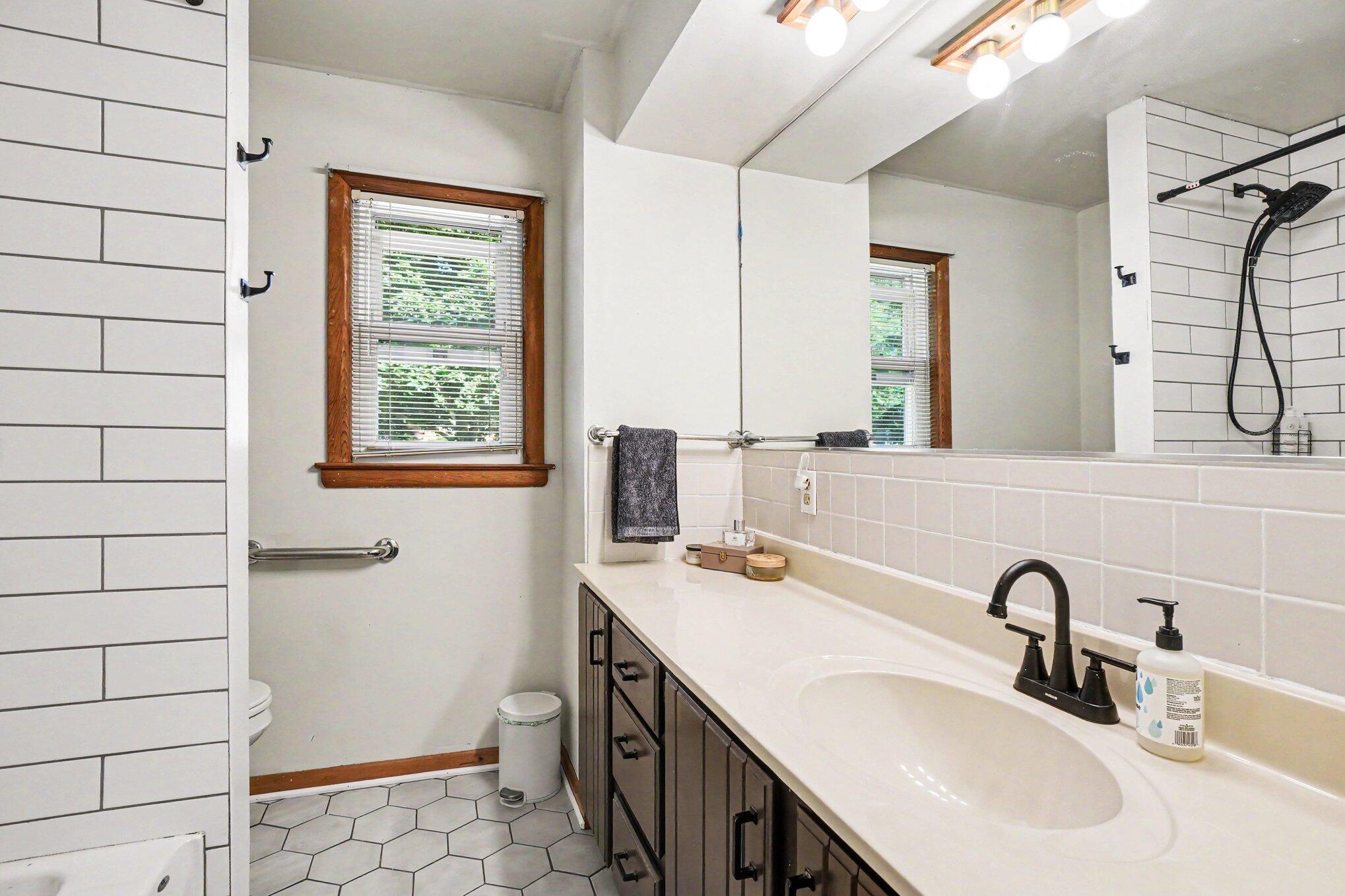 367 Lane Avenue Holland MI 49423
