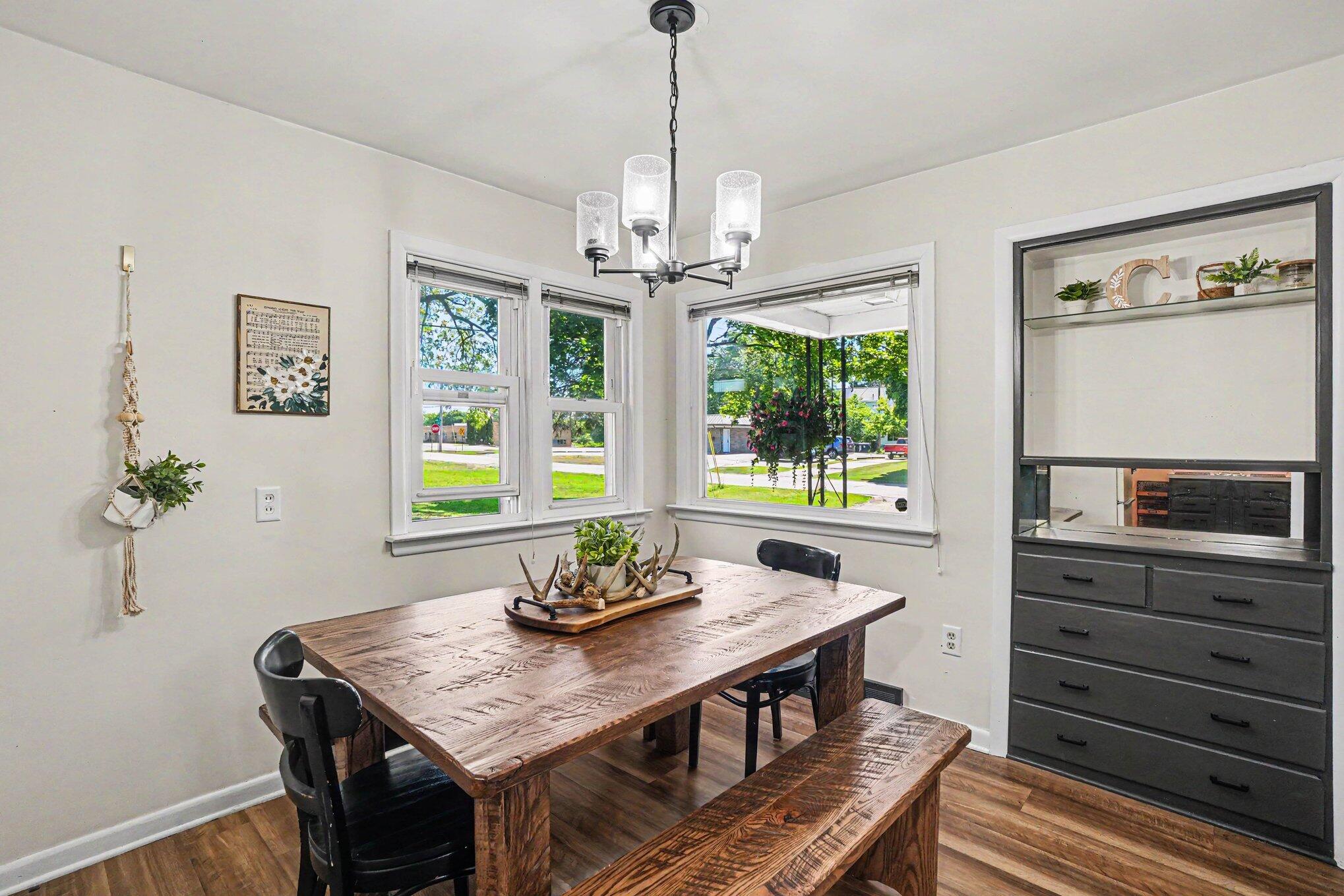 367 Lane Avenue Holland MI 49423