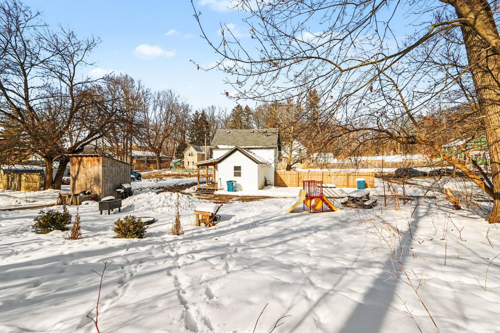 1824 Humphrey Street Kalamazoo MI 49048