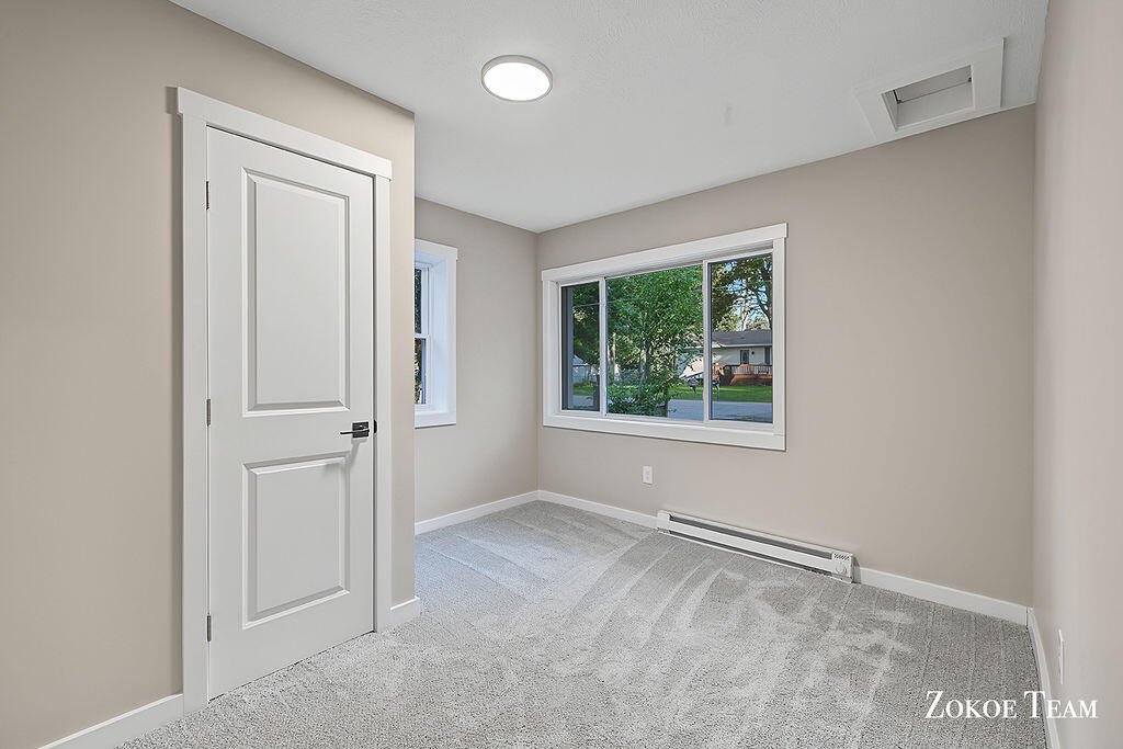 144 Kenton Street SE Grand Rapids MI 49548
