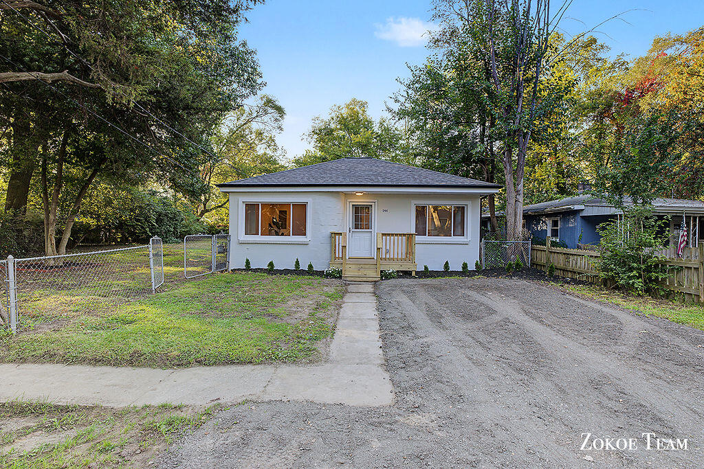 144 Kenton Street SE Grand Rapids MI 49548