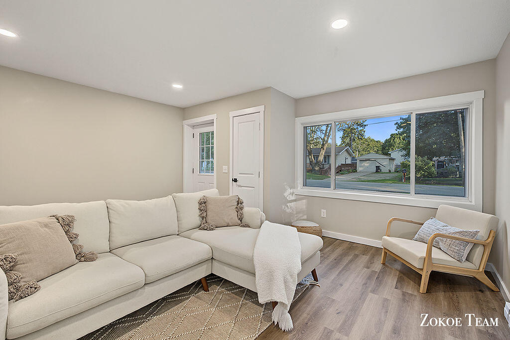 144 Kenton Street SE Grand Rapids MI 49548