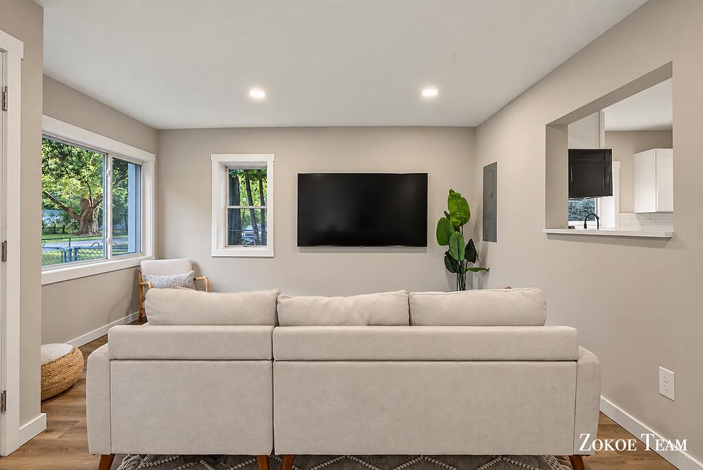 144 Kenton Street SE Grand Rapids MI 49548