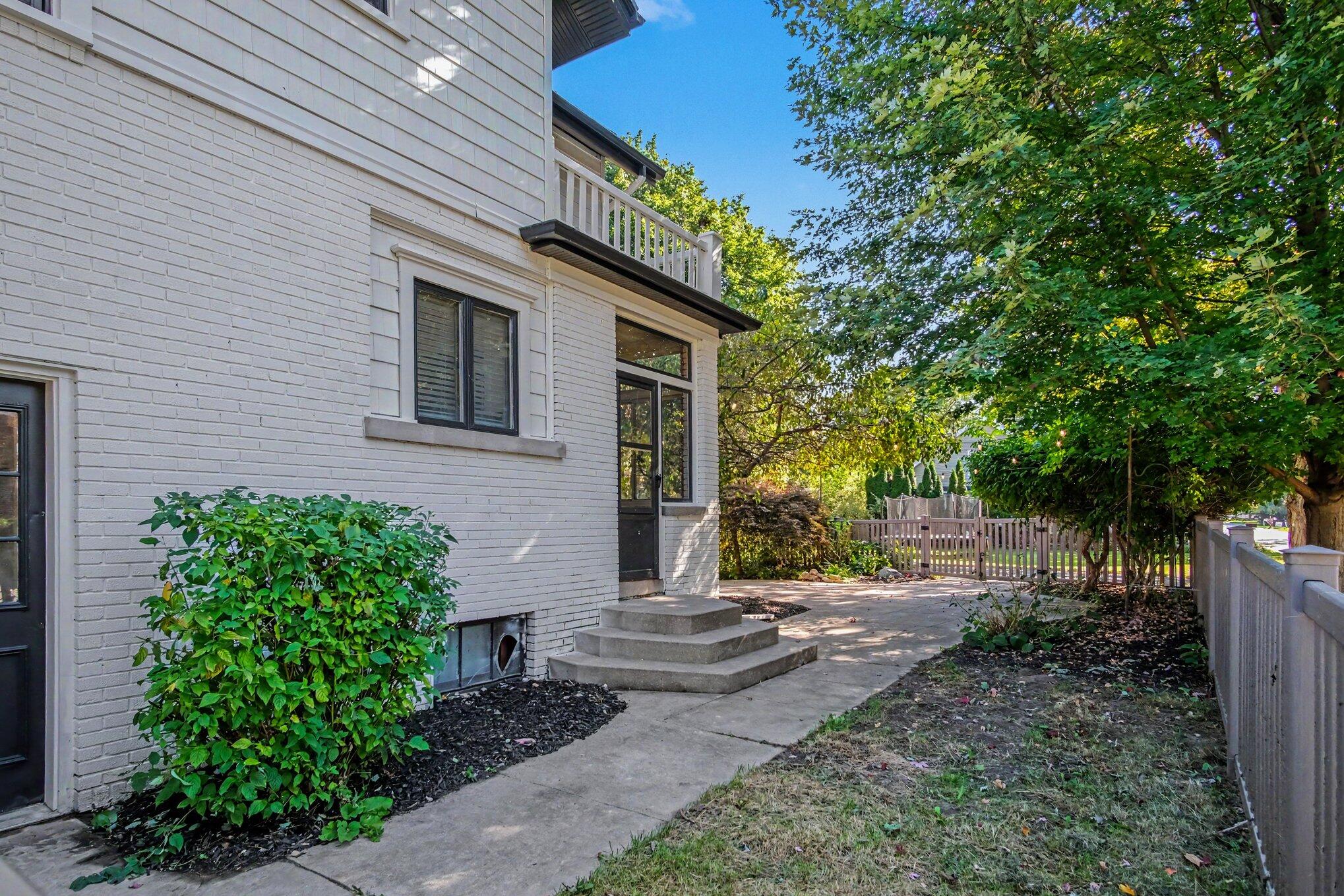1140 Allison Avenue NW Grand Rapids MI 49534