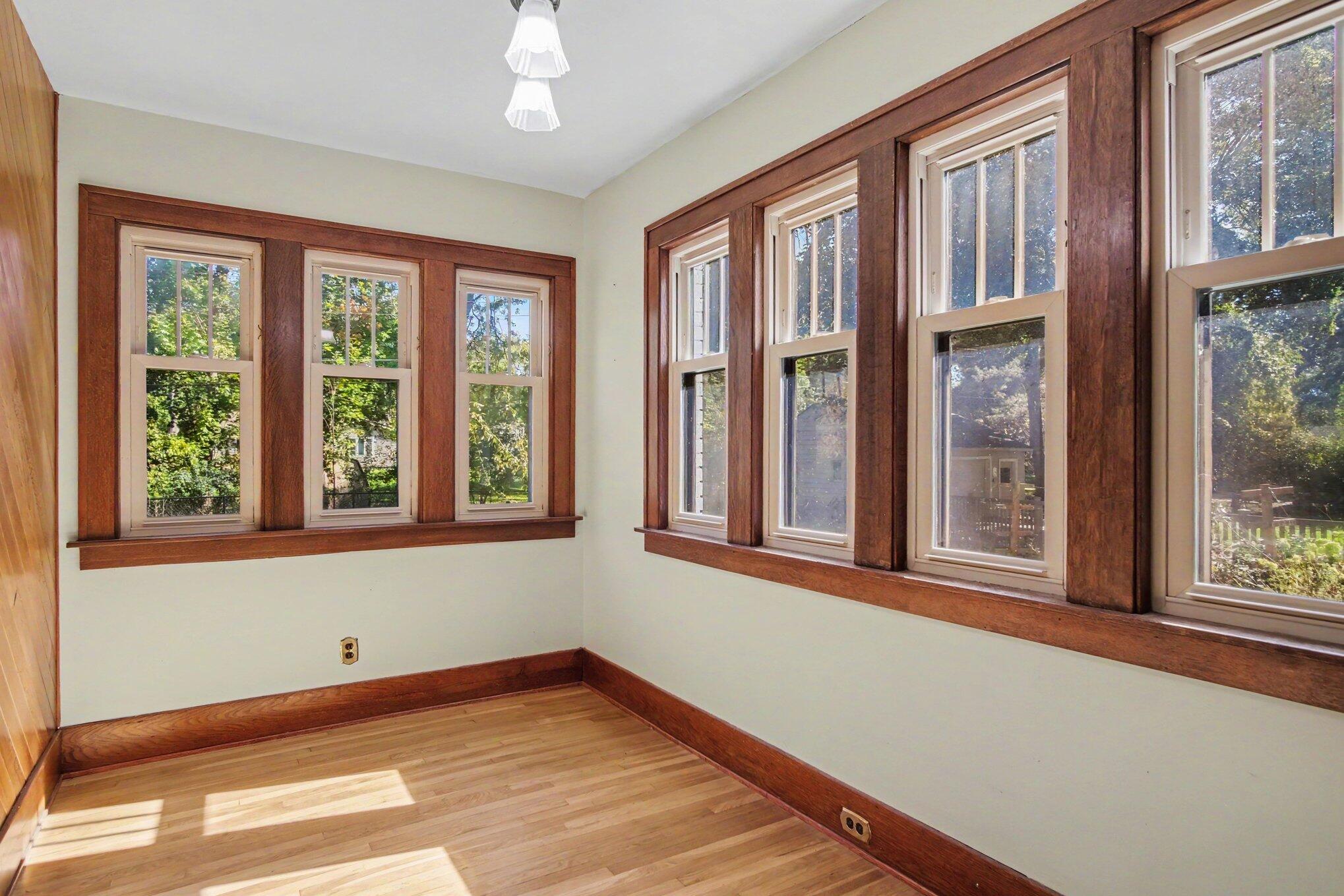 1140 Allison Avenue NW Grand Rapids MI 49534