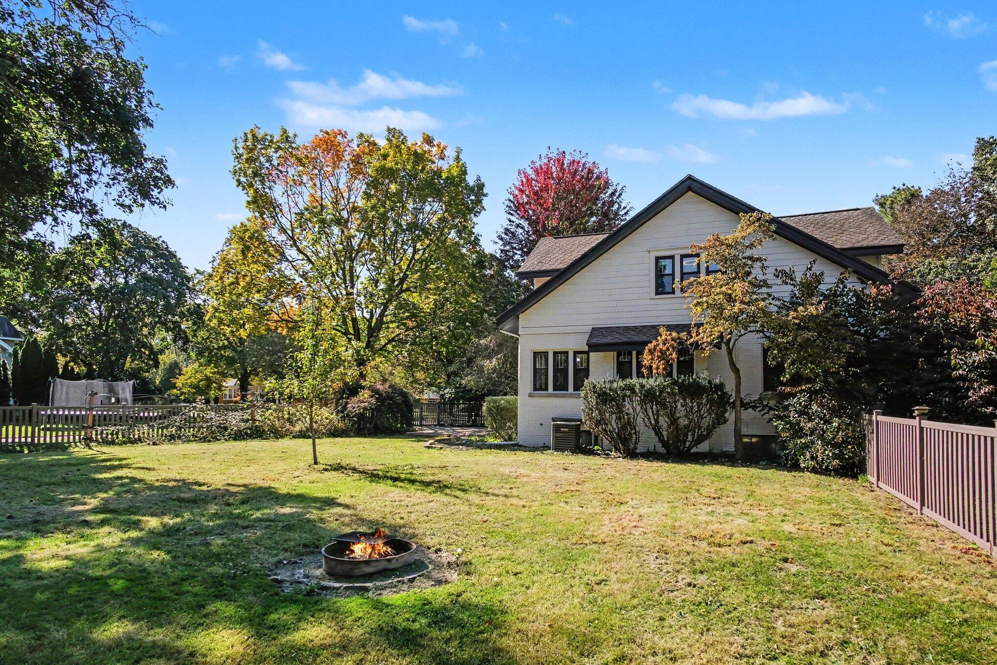 1140 Allison Avenue NW Grand Rapids MI 49534