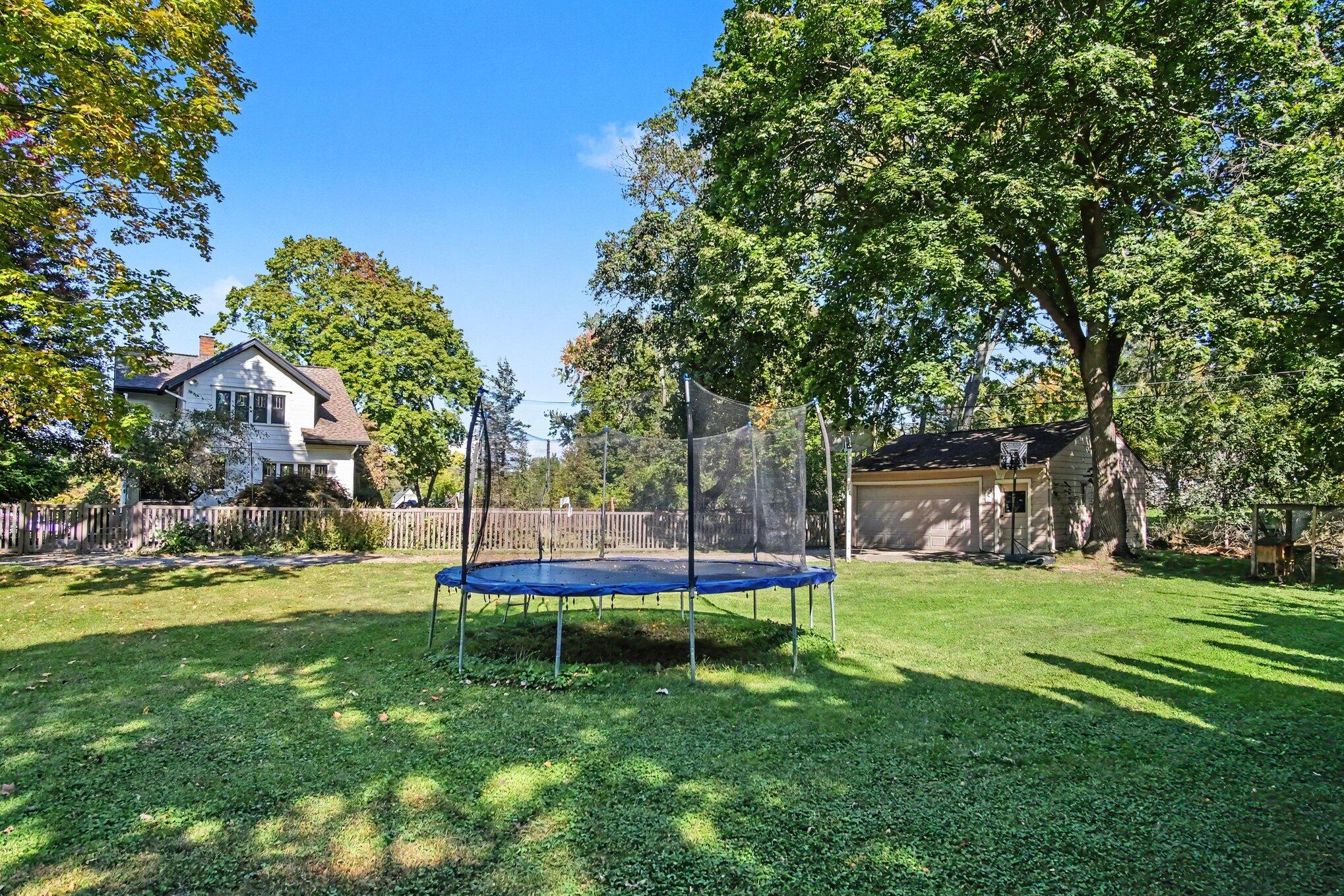 1140 Allison Avenue NW Grand Rapids MI 49534