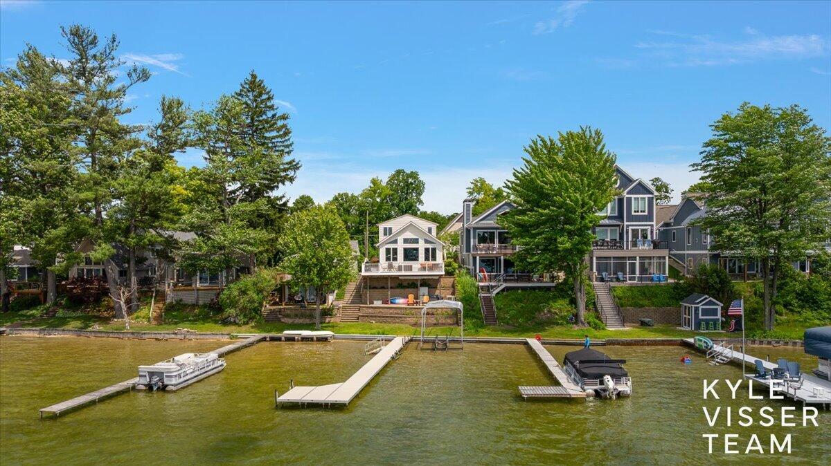 7007 Goldenrod Avenue NE Rockford MI 49341