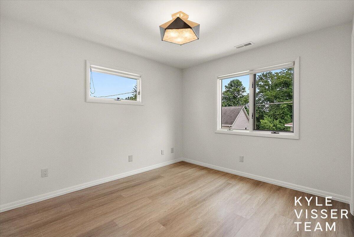 7007 Goldenrod Avenue NE Rockford MI 49341