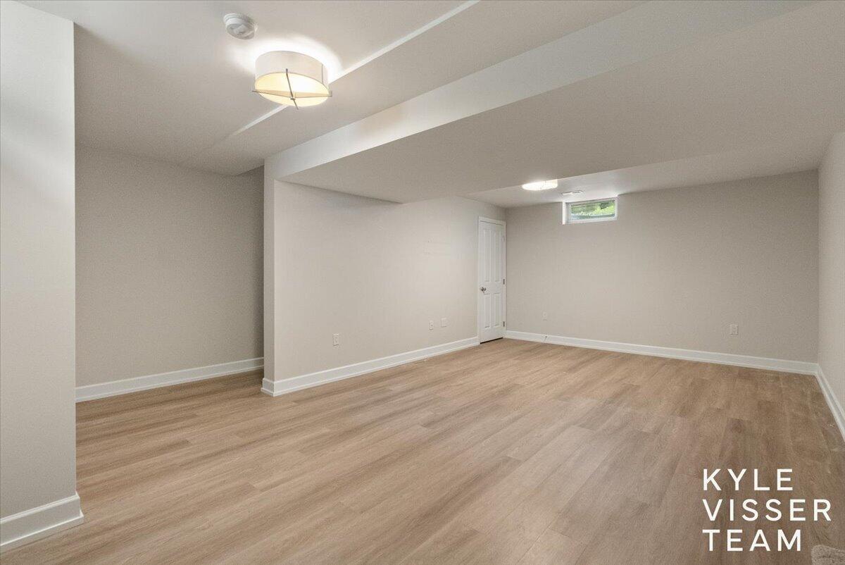 7007 Goldenrod Avenue NE Rockford MI 49341