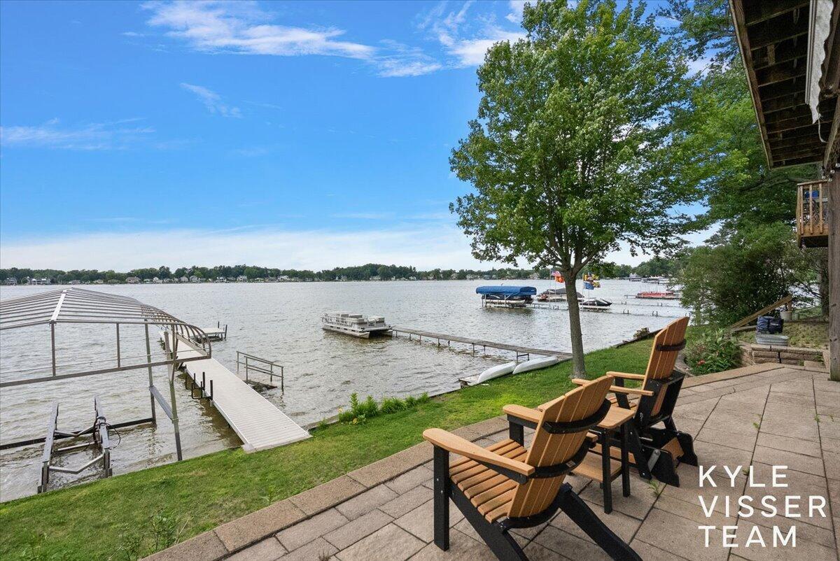 7007 Goldenrod Avenue NE Rockford MI 49341