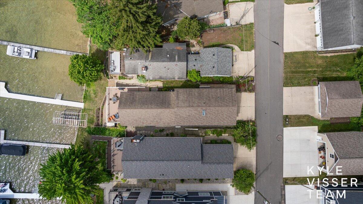 7007 Goldenrod Avenue NE Rockford MI 49341