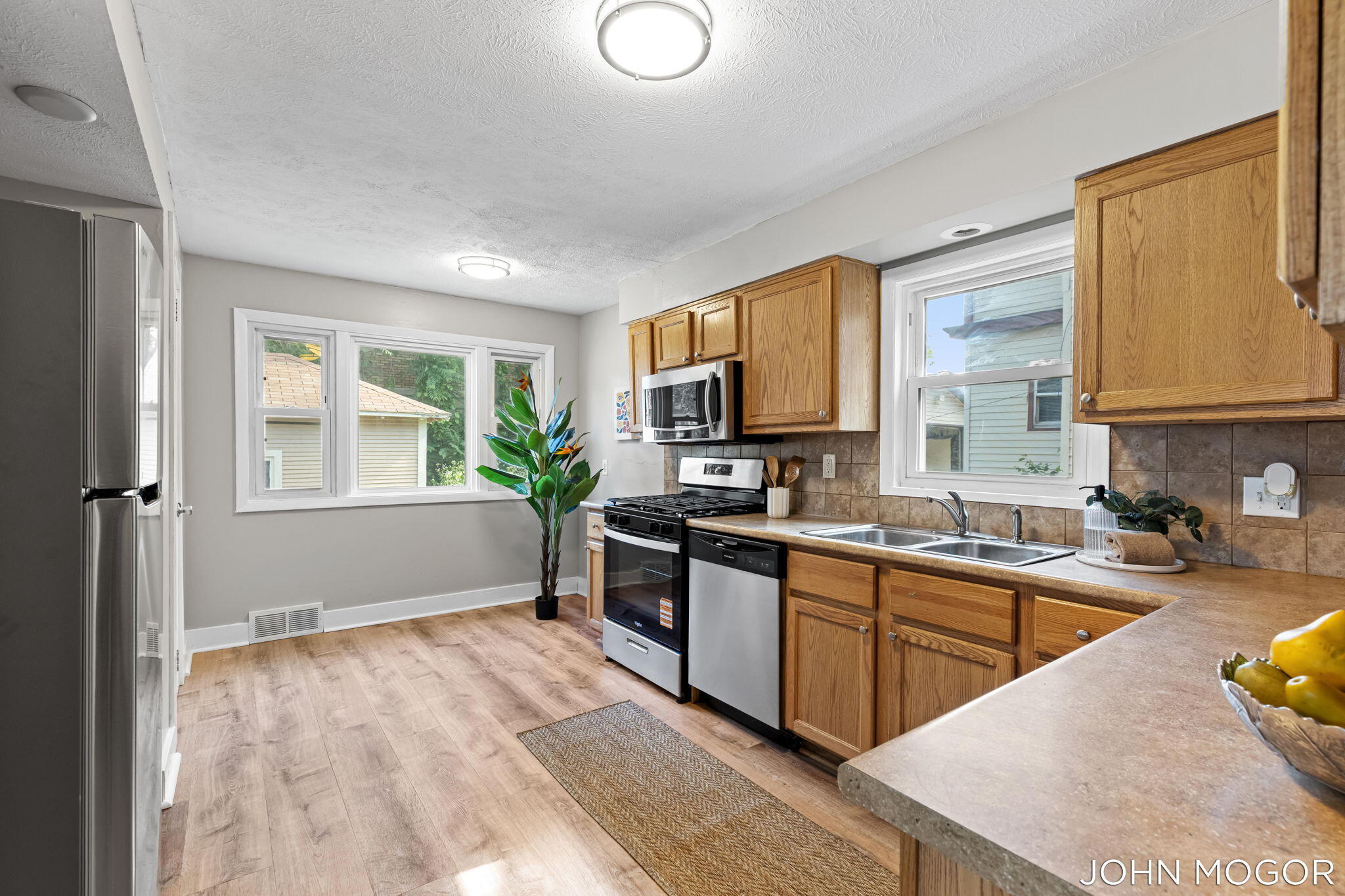 1035 Alexander Street SE Grand Rapids MI 49507