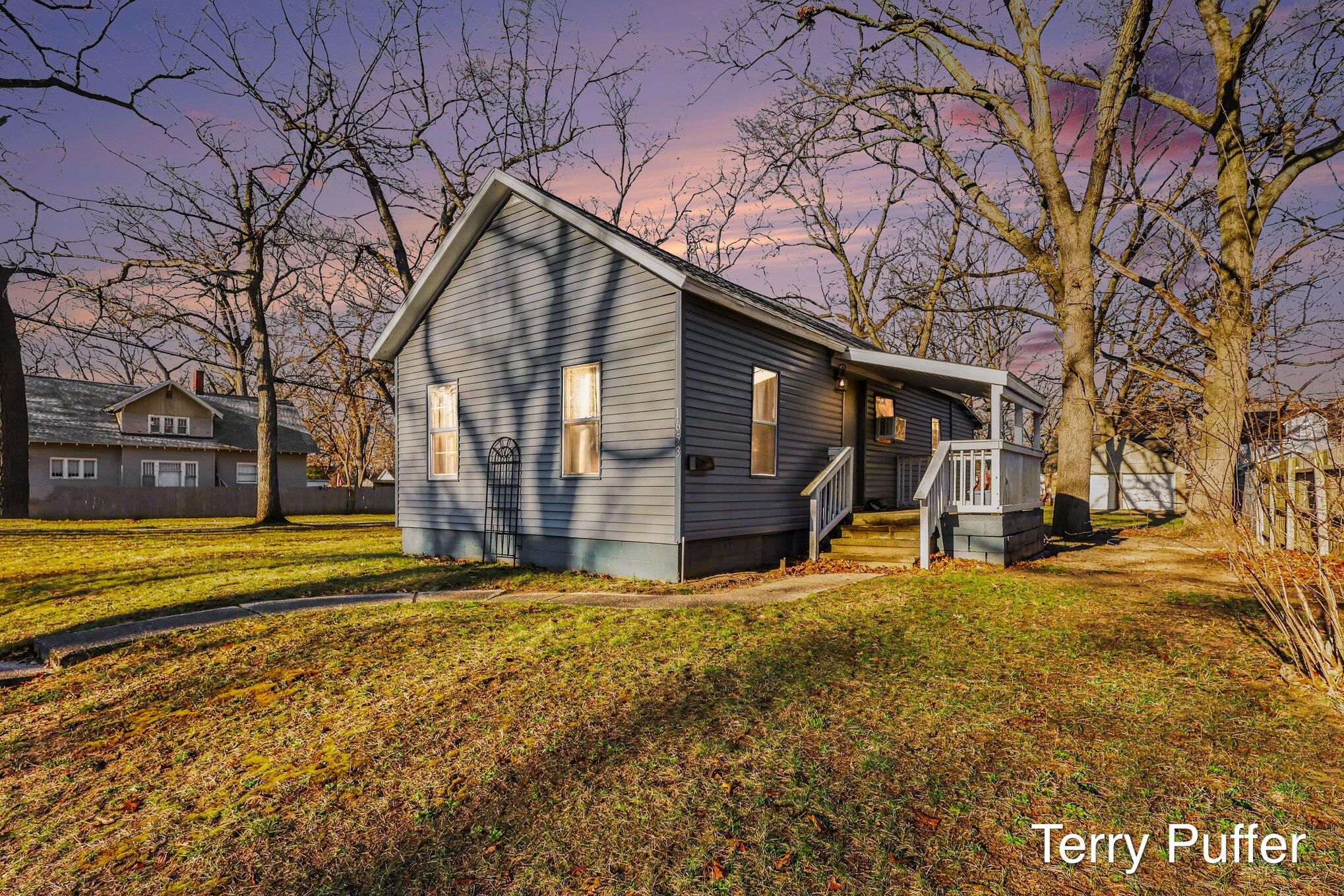 1653 Mcilwraith Street Muskegon MI 49442