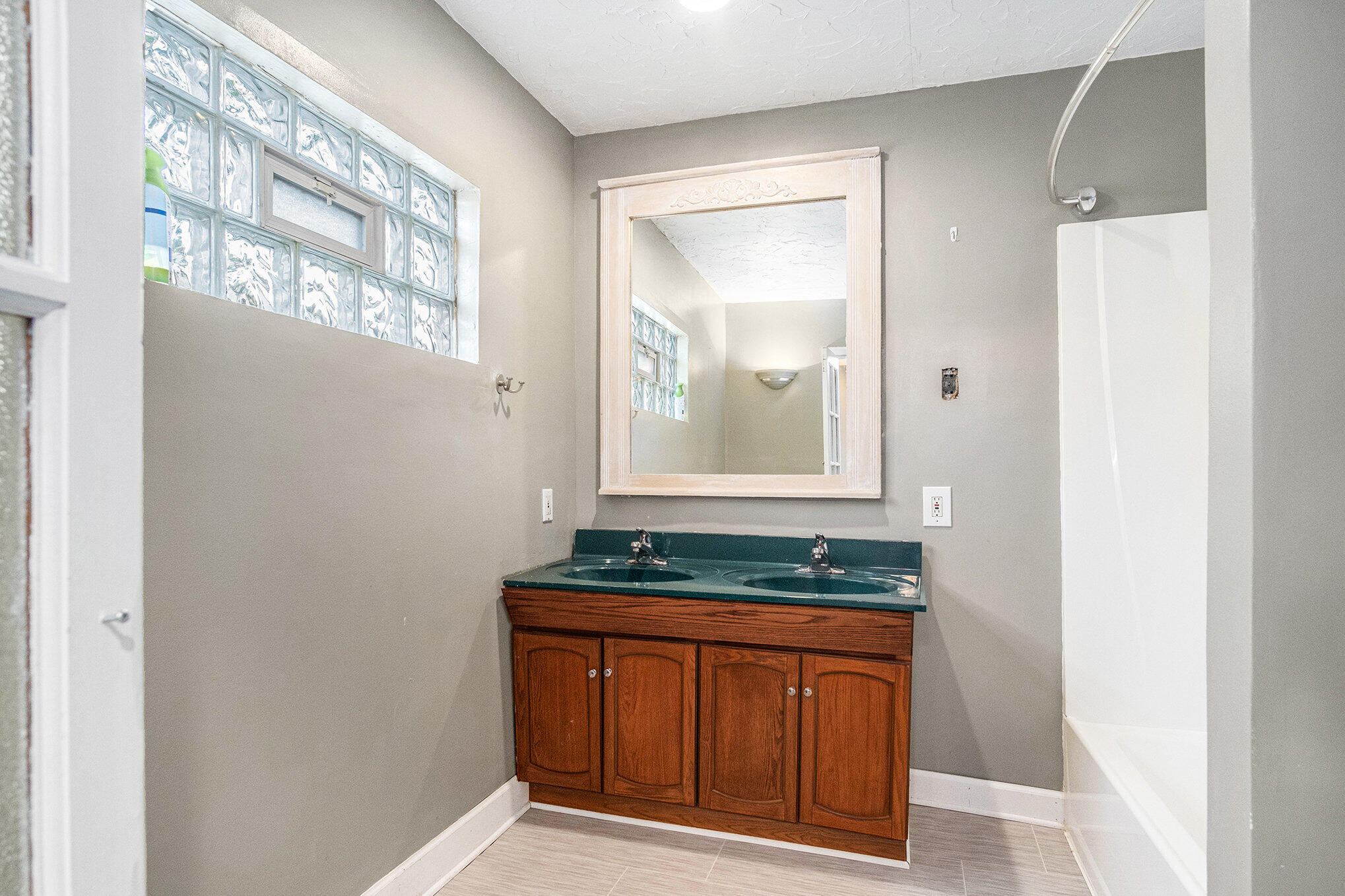 1124 Baldwin Street SE Grand Rapids MI 49506