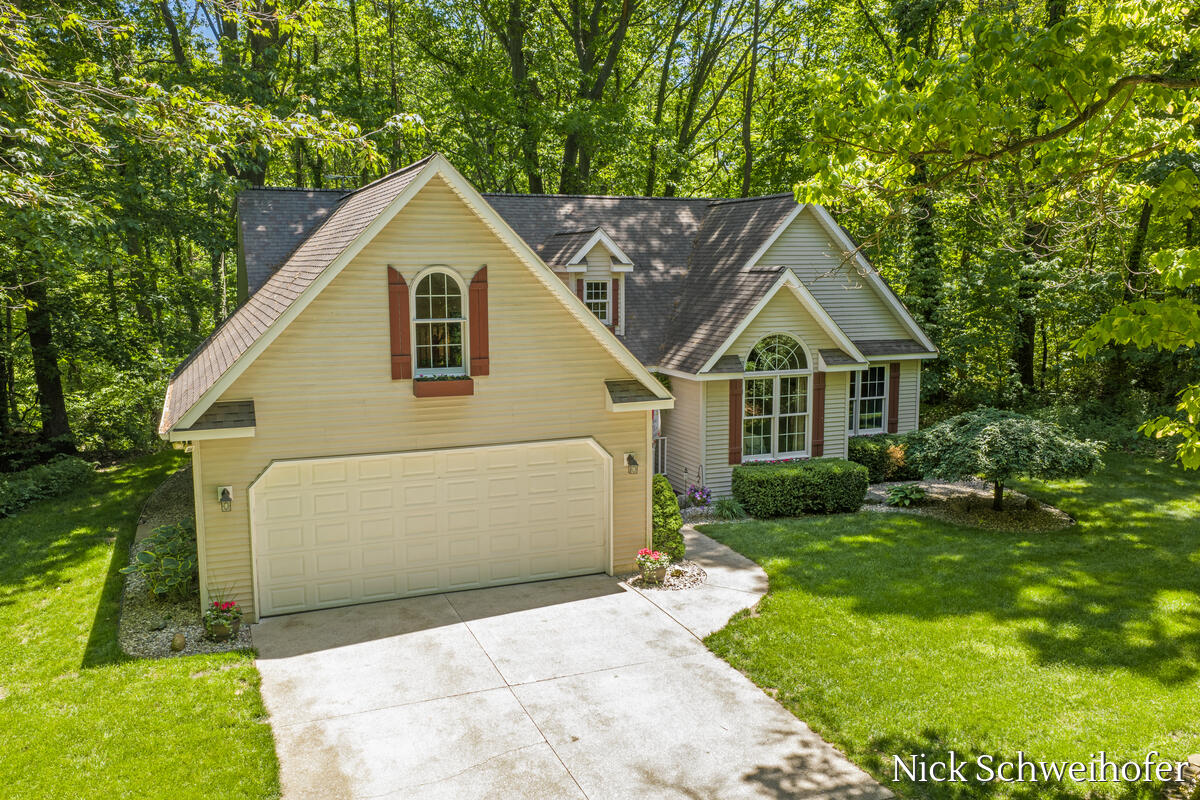 5932 Wilderness Trail Hamilton MI 49419