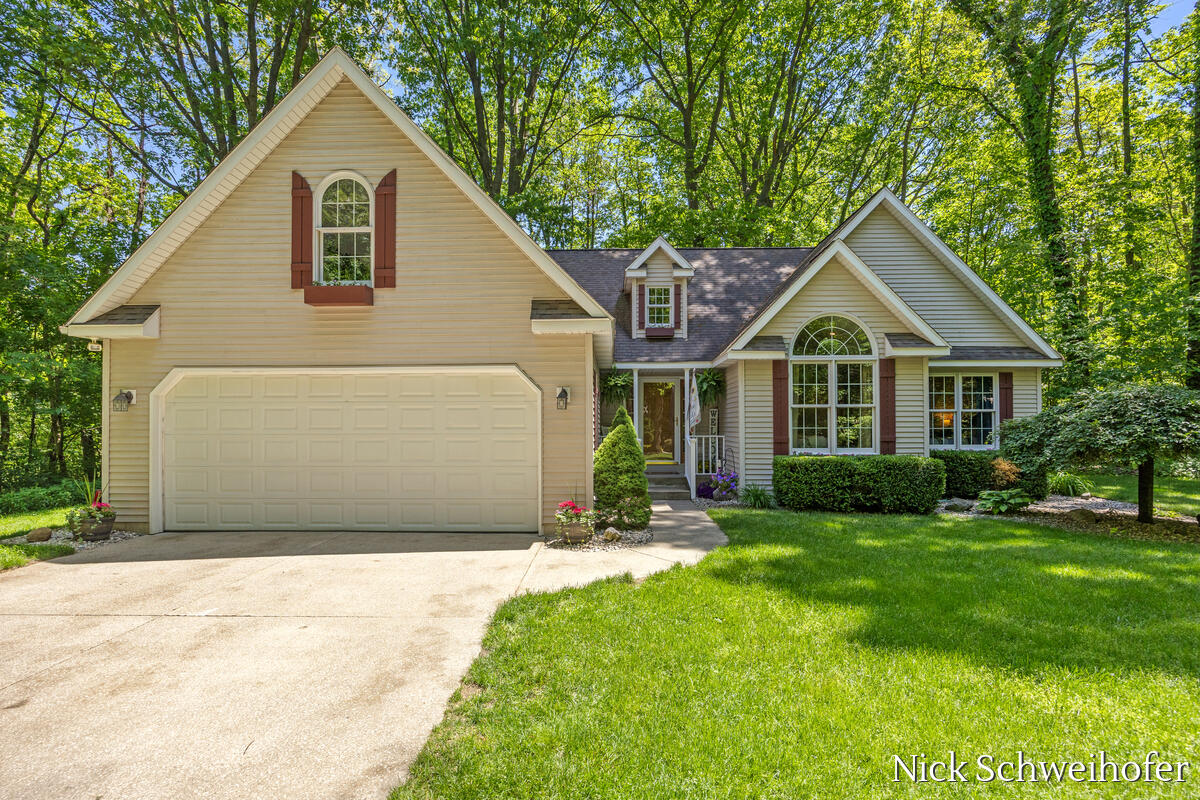 5932 Wilderness Trail Hamilton MI 49419