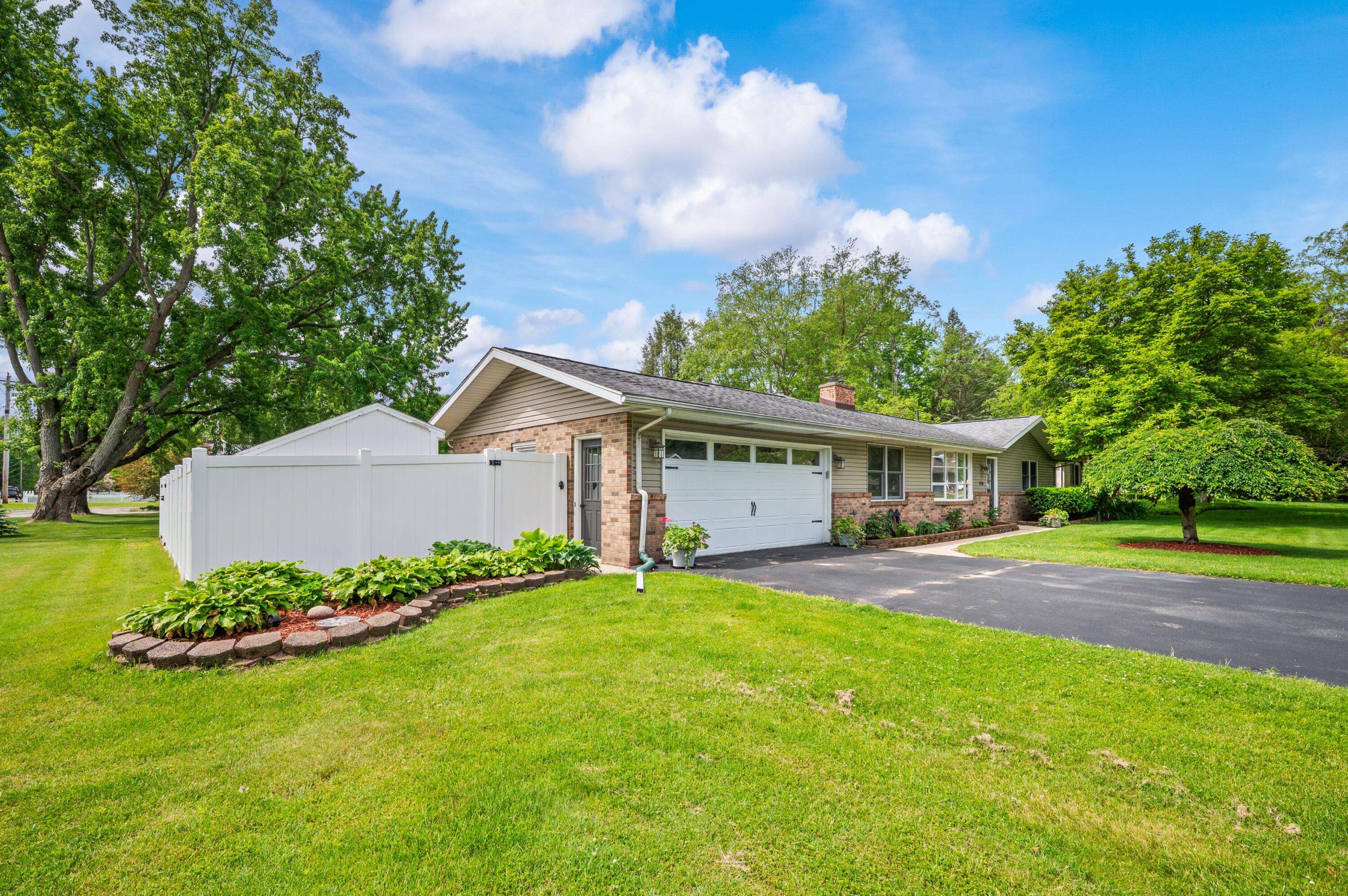 1710 Redwood Drive Stevensville MI 49127